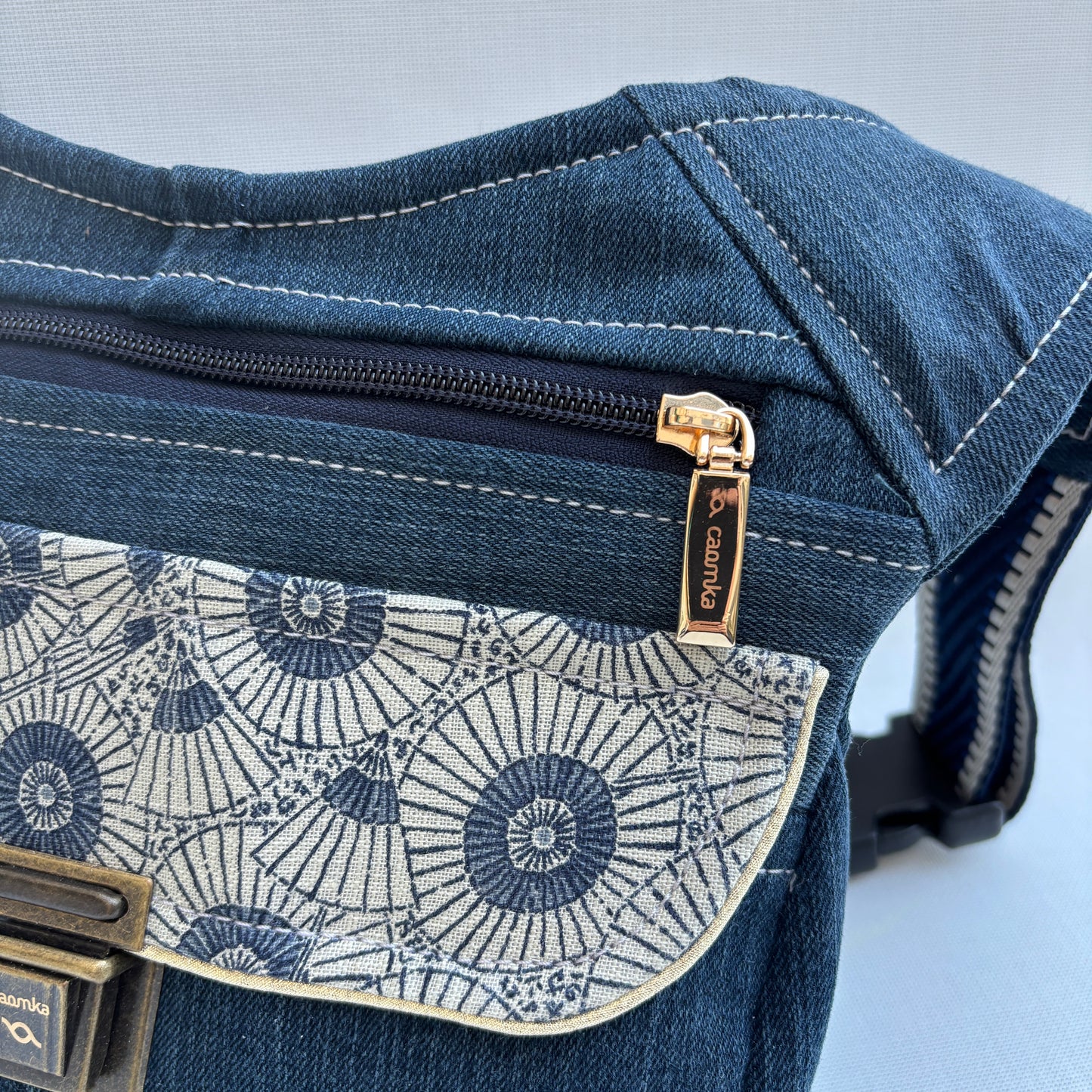 Riñonera "Japanese Top" ♻️ Jeans Recycled ♻️ · Pieza Única Núm. 17548