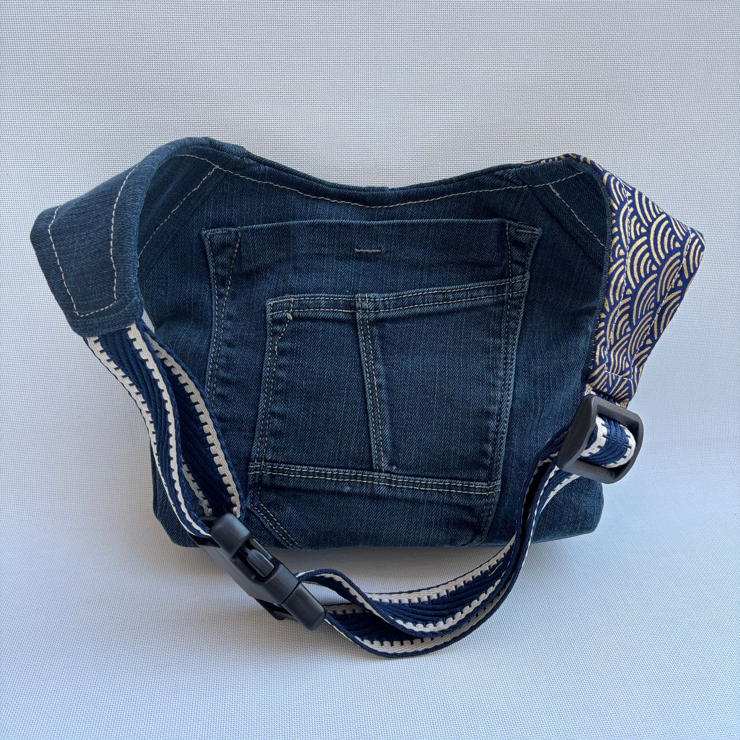 Riñonera "Japanese Top" ♻️ Jeans Recycled ♻️ · Pieza Única Núm. 17548