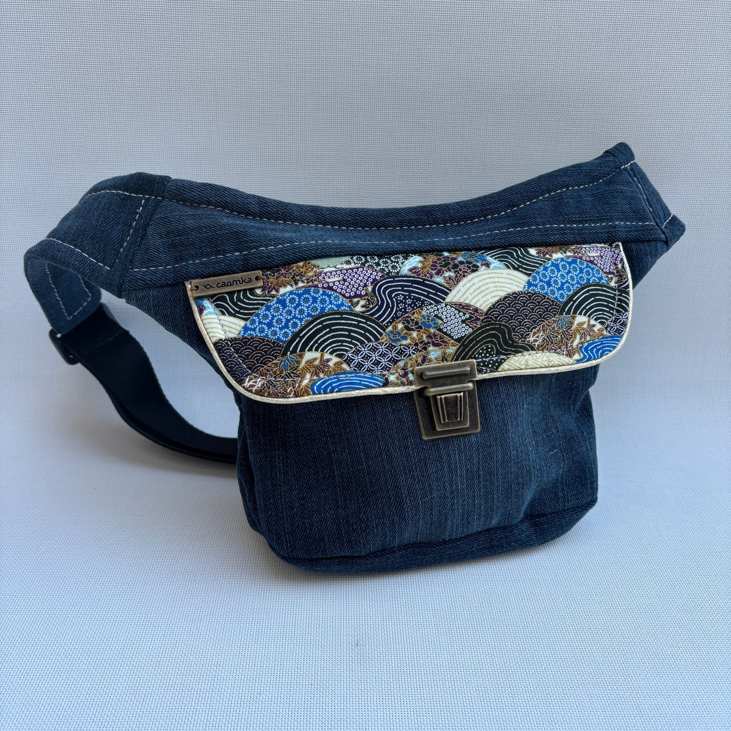 Riñonera Japanese Mini Jeans Recycled ♻️ + Bolsillo trasero extra con cremallera · Pieza Única Núm. 17549
