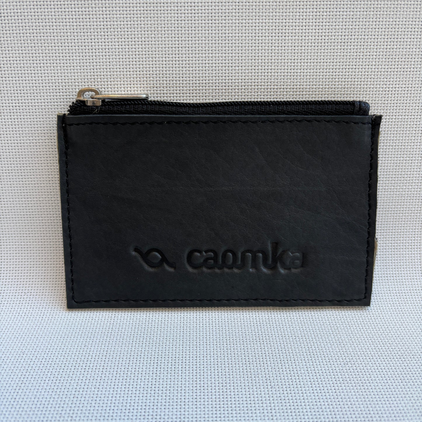 Monedero Micro CAOMKA · Piel natural · Pieza Única Núm. 16804