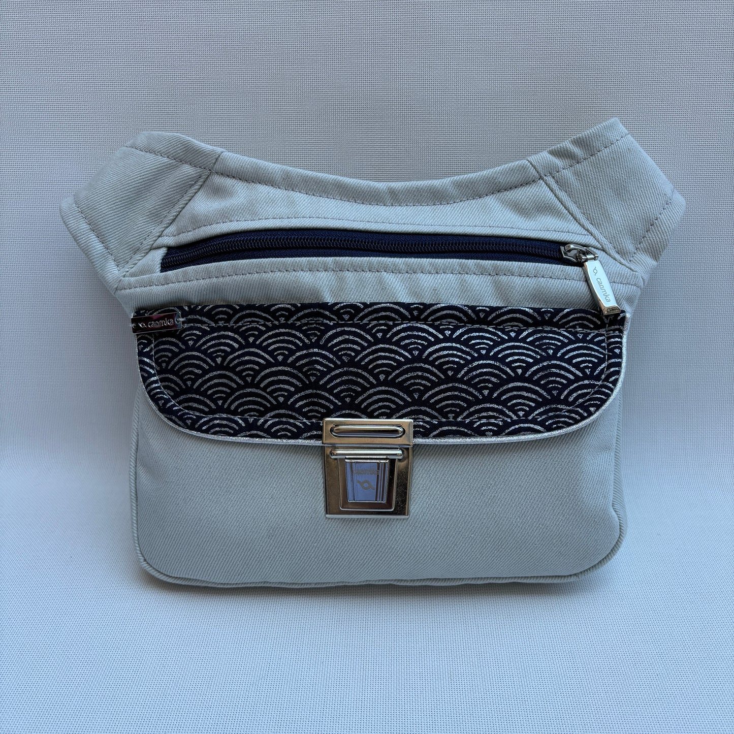 Special Jeans & Japanese Waves · Pieza Única Núm. 15831