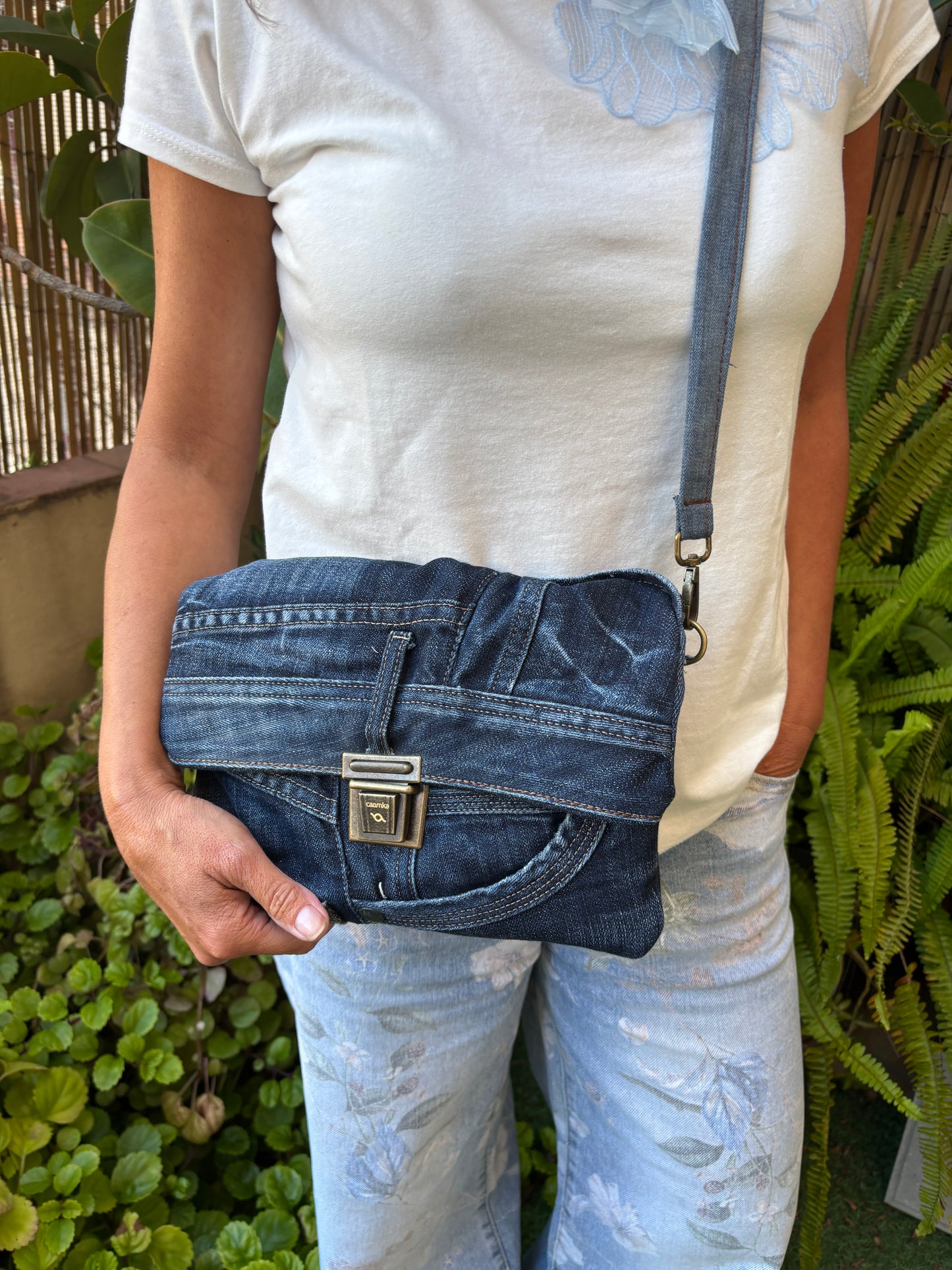 Bolso, bandolera vaquero ♻️ Jeans Recycled ♻️ · Pieza Única Núm. 17470