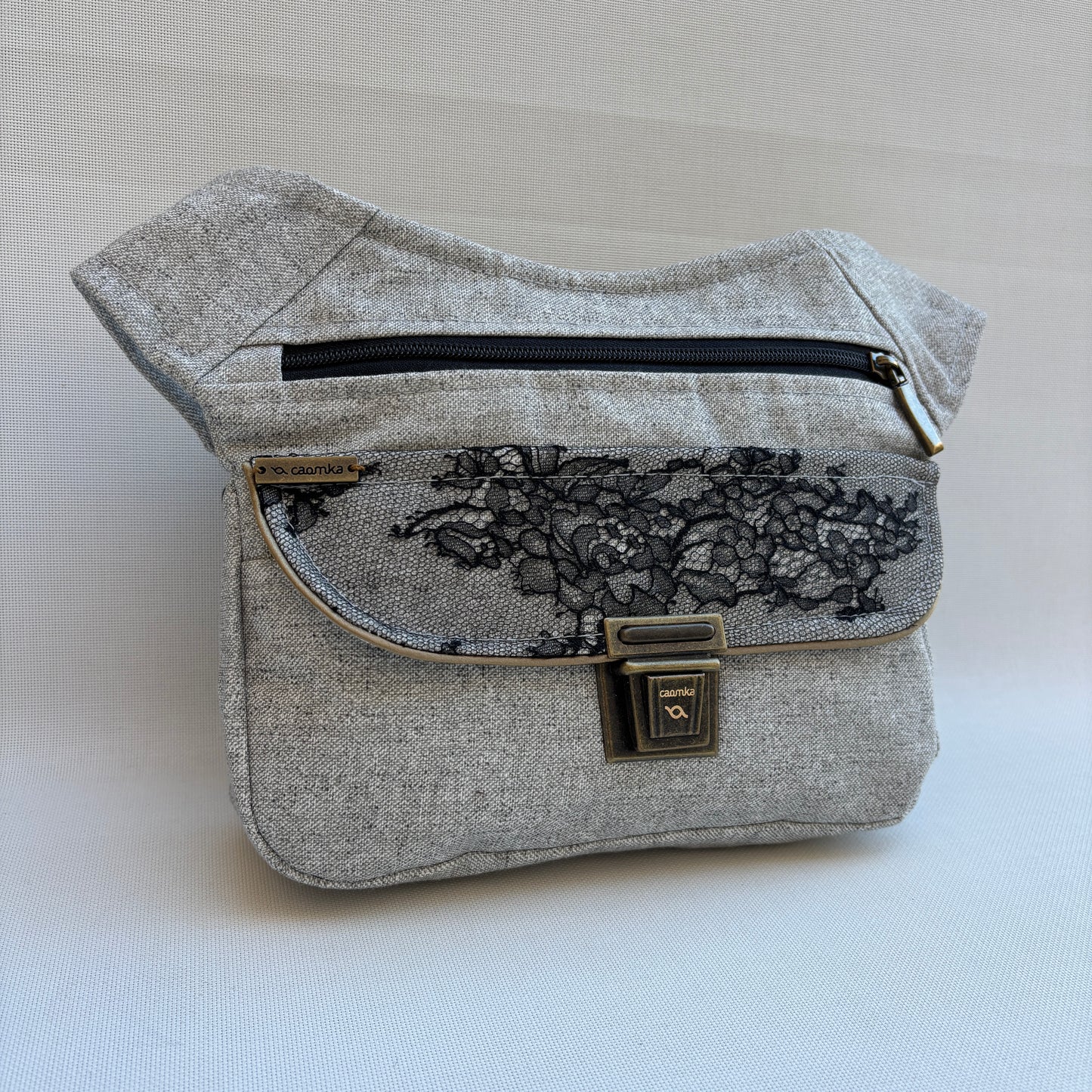 Riñonera “Elegant Gray Top” · Pieza Única Núm. 19078