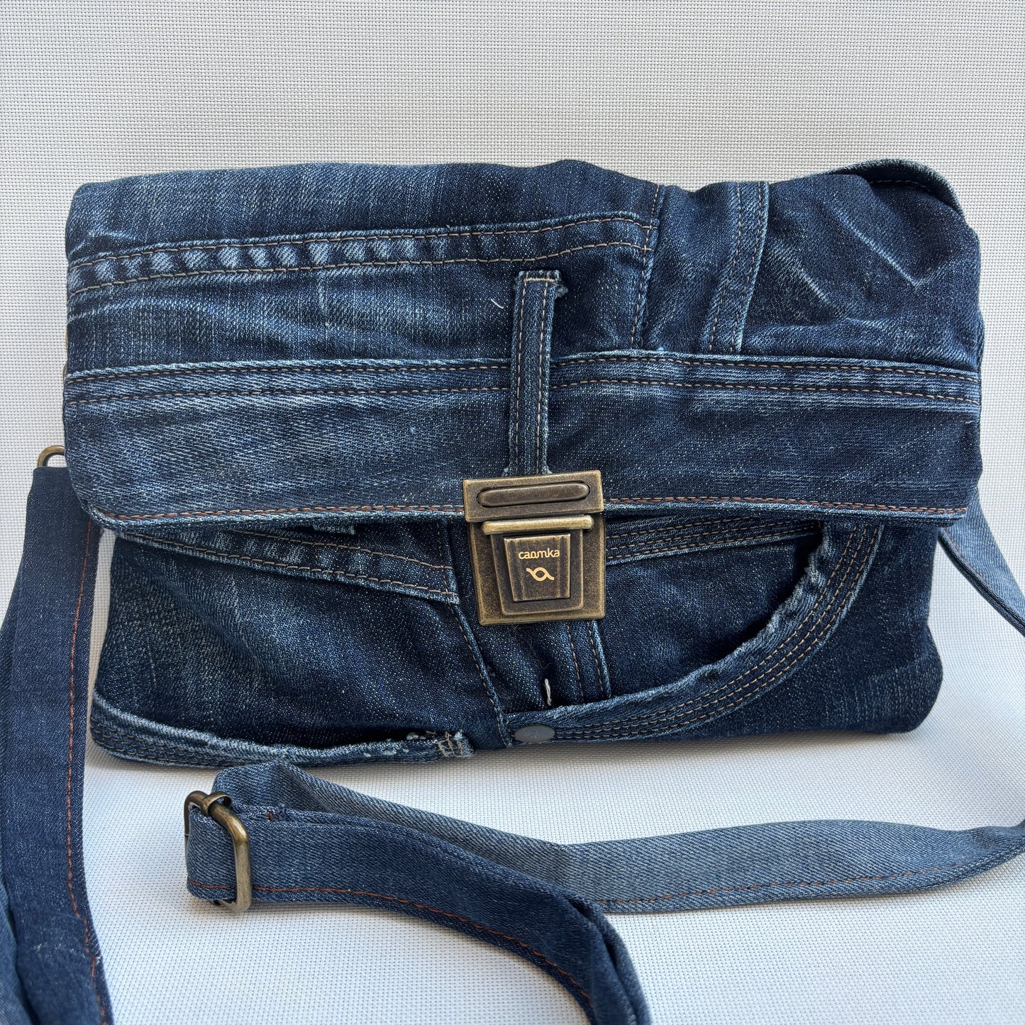 Bolso, bandolera vaquero ♻️ Jeans Recycled ♻️ · Pieza Única Núm. 17470
