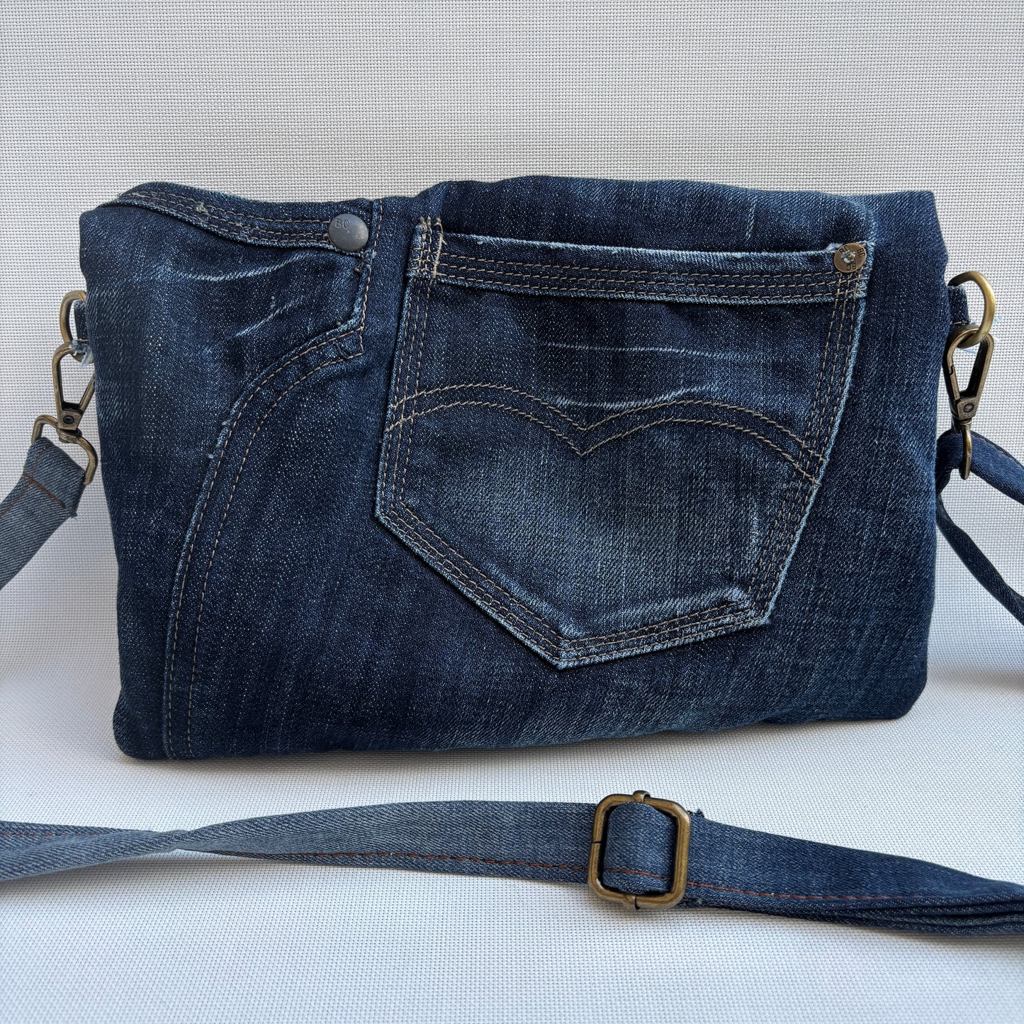 Bolso, bandolera vaquero ♻️ Jeans Recycled ♻️ · Pieza Única Núm. 17470
