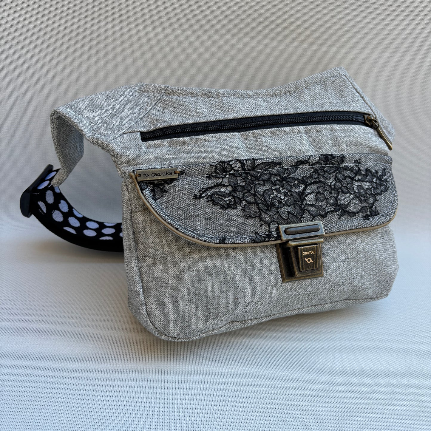 Riñonera “Elegant Gray Top” · Pieza Única Núm. 19078