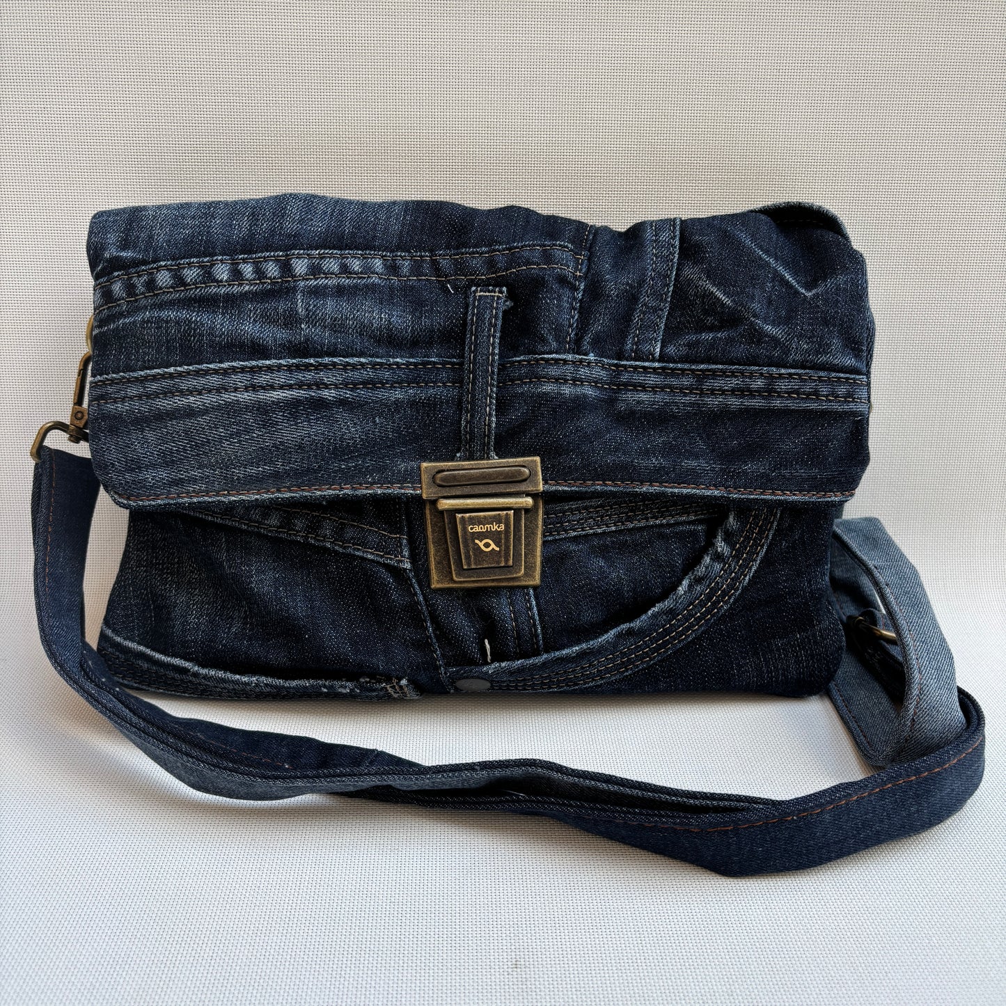 Bolso, bandolera vaquero ♻️ Jeans Recycled ♻️ · Pieza Única Núm. 17470