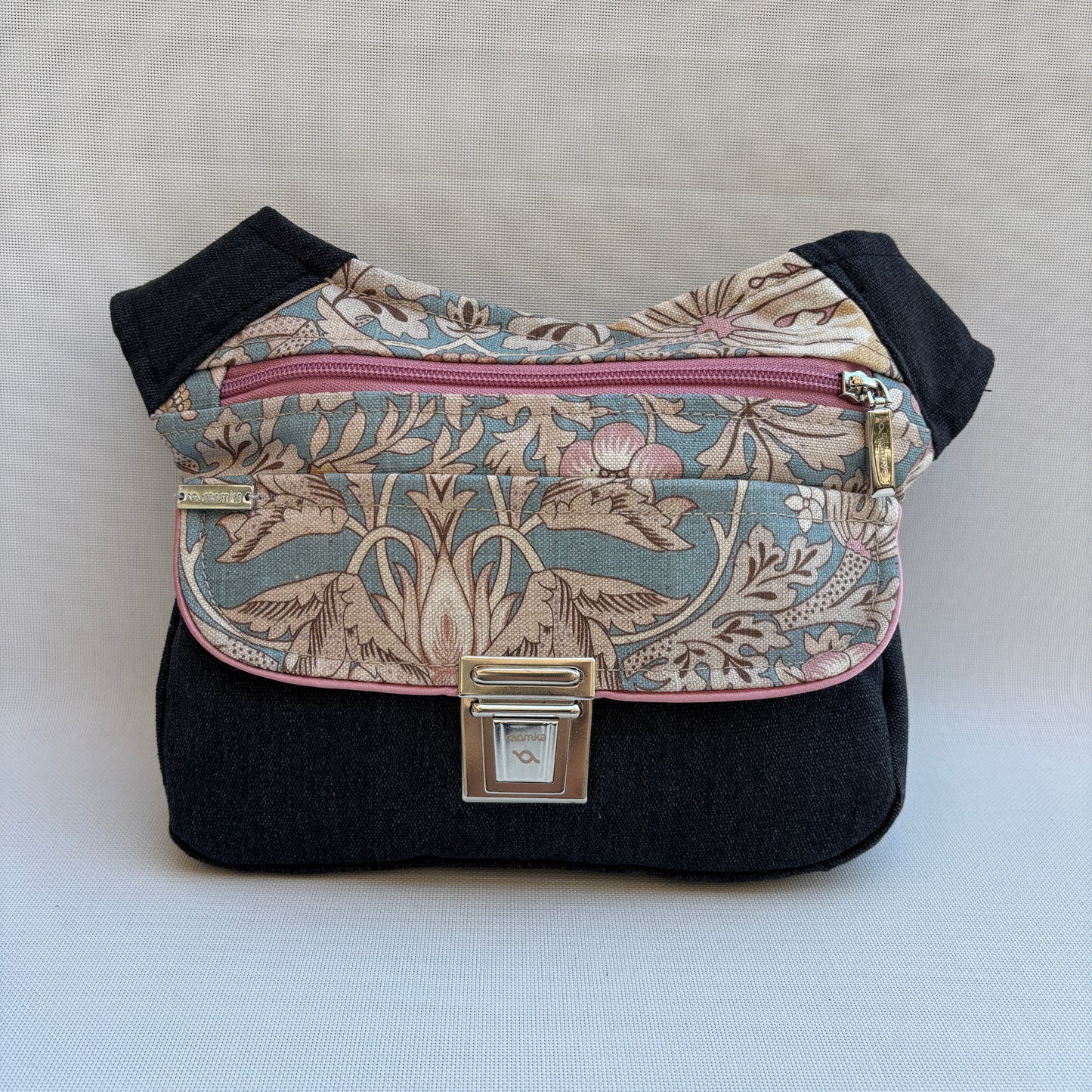 Riñonera “Fantasy Dark Jeans Top” · Pieza Única Núm. 19079