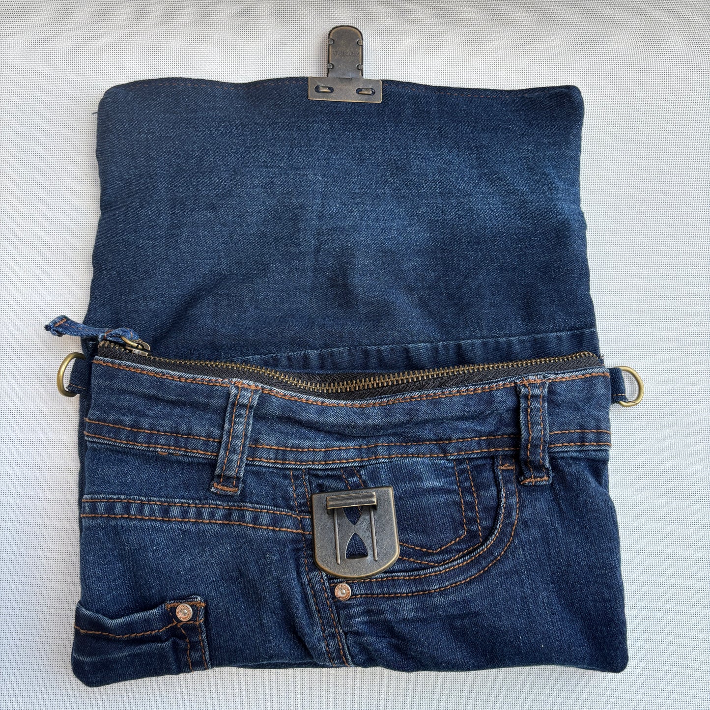 Bolso, bandolera vaquero ♻️ Jeans Recycled ♻️ · Pieza Única Núm. 17471
