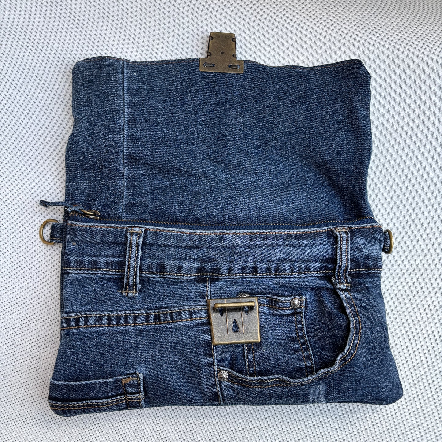 Bolso, bandolera vaquero ♻️ Jeans Recycled ♻️ · Pieza Única Núm. 17477
