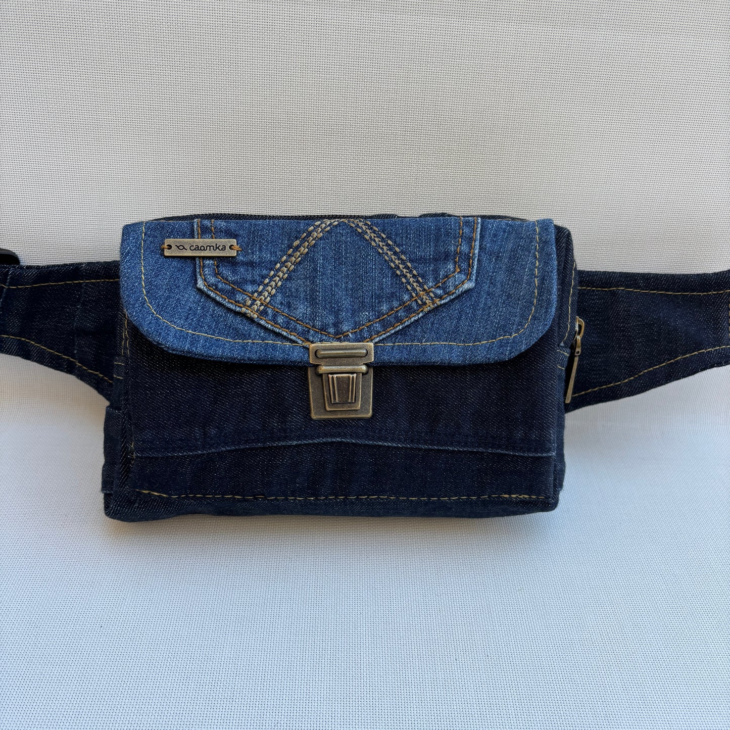 Riñonera Urban "♻️ Jeans Recycled ♻️" · Pieza Única Núm. 19012
