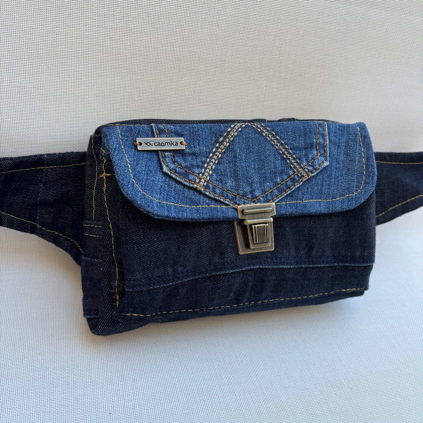 Riñonera Urban "♻️ Jeans Recycled ♻️" · Pieza Única Núm. 19012