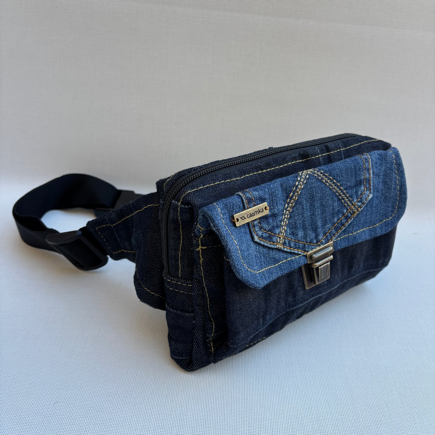 Riñonera Urban "♻️ Jeans Recycled ♻️" · Pieza Única Núm. 19012