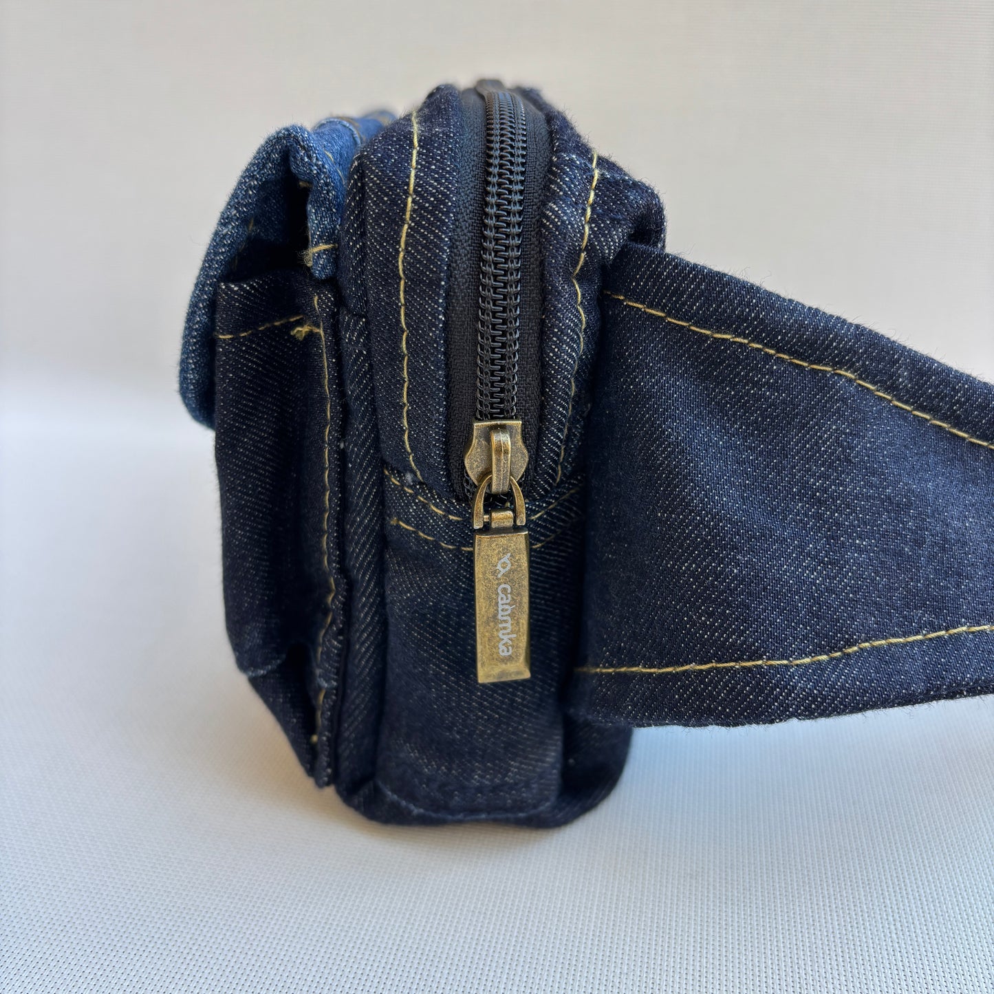Riñonera Urban "♻️ Jeans Recycled ♻️" · Pieza Única Núm. 19012