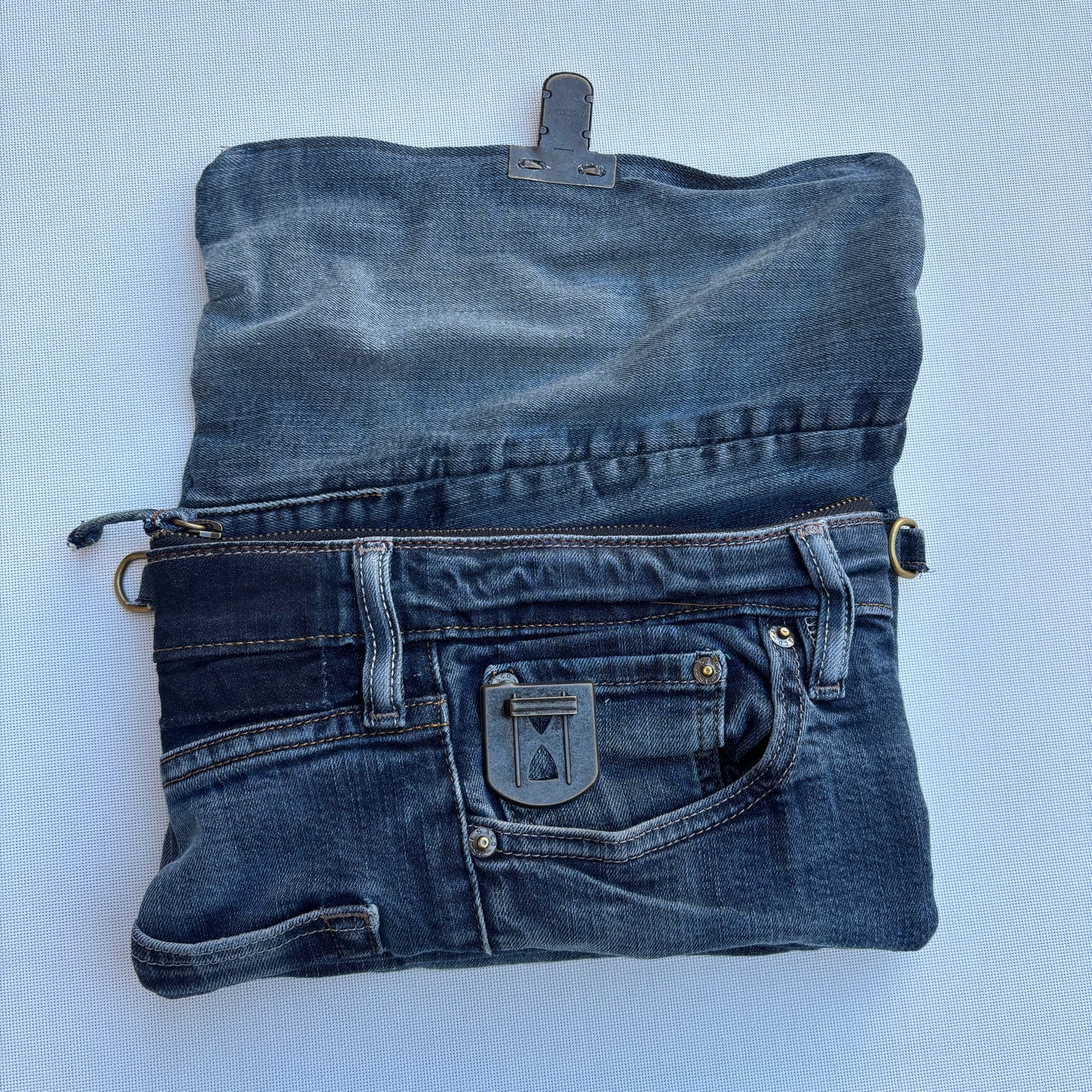 Bolso, bandolera vaquero ♻️ Jeans Recycled ♻️ · Pieza Única Núm. 17496