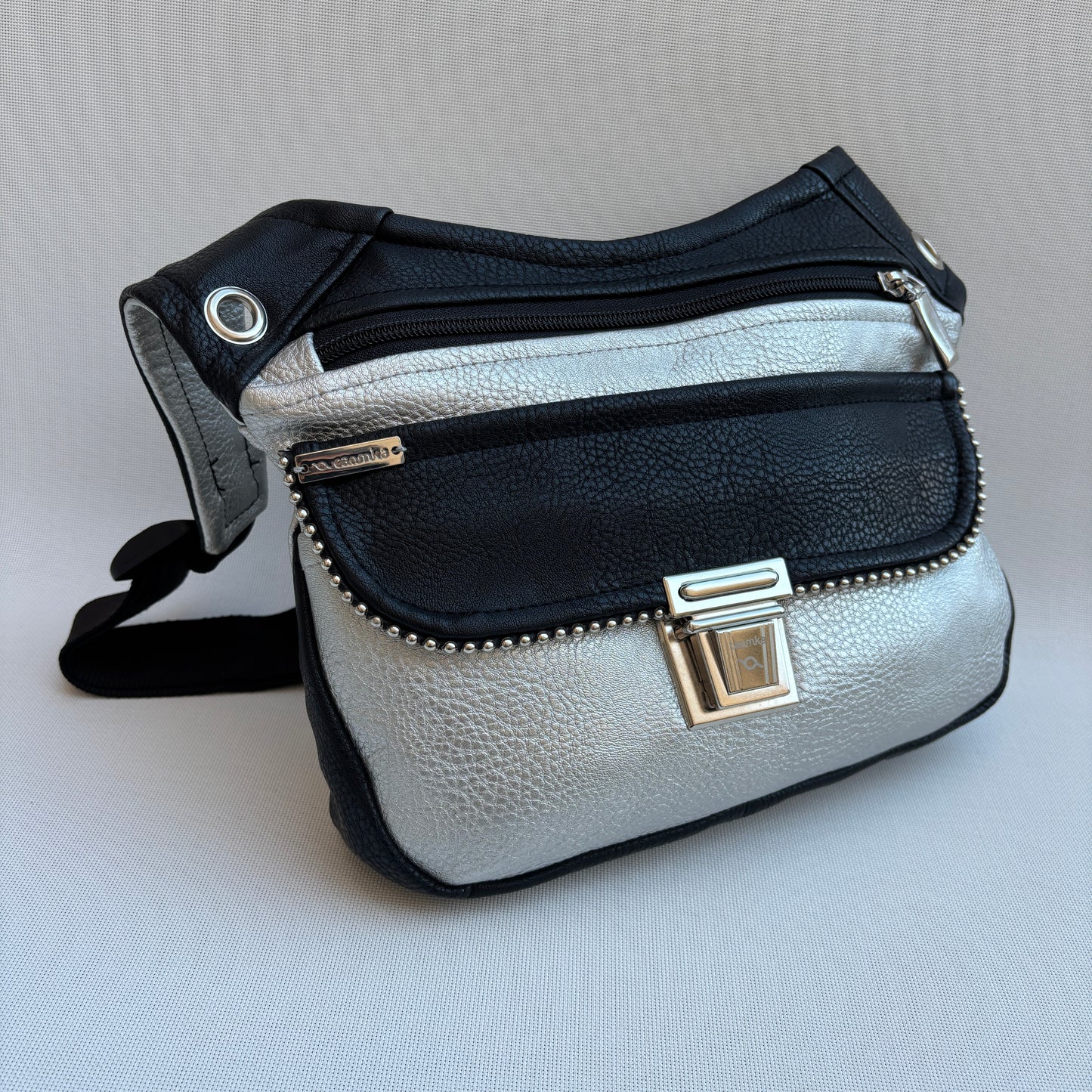 Riñonera "Special Black & Silver Plus" · Polipiel · Pieza Única Núm. 16817