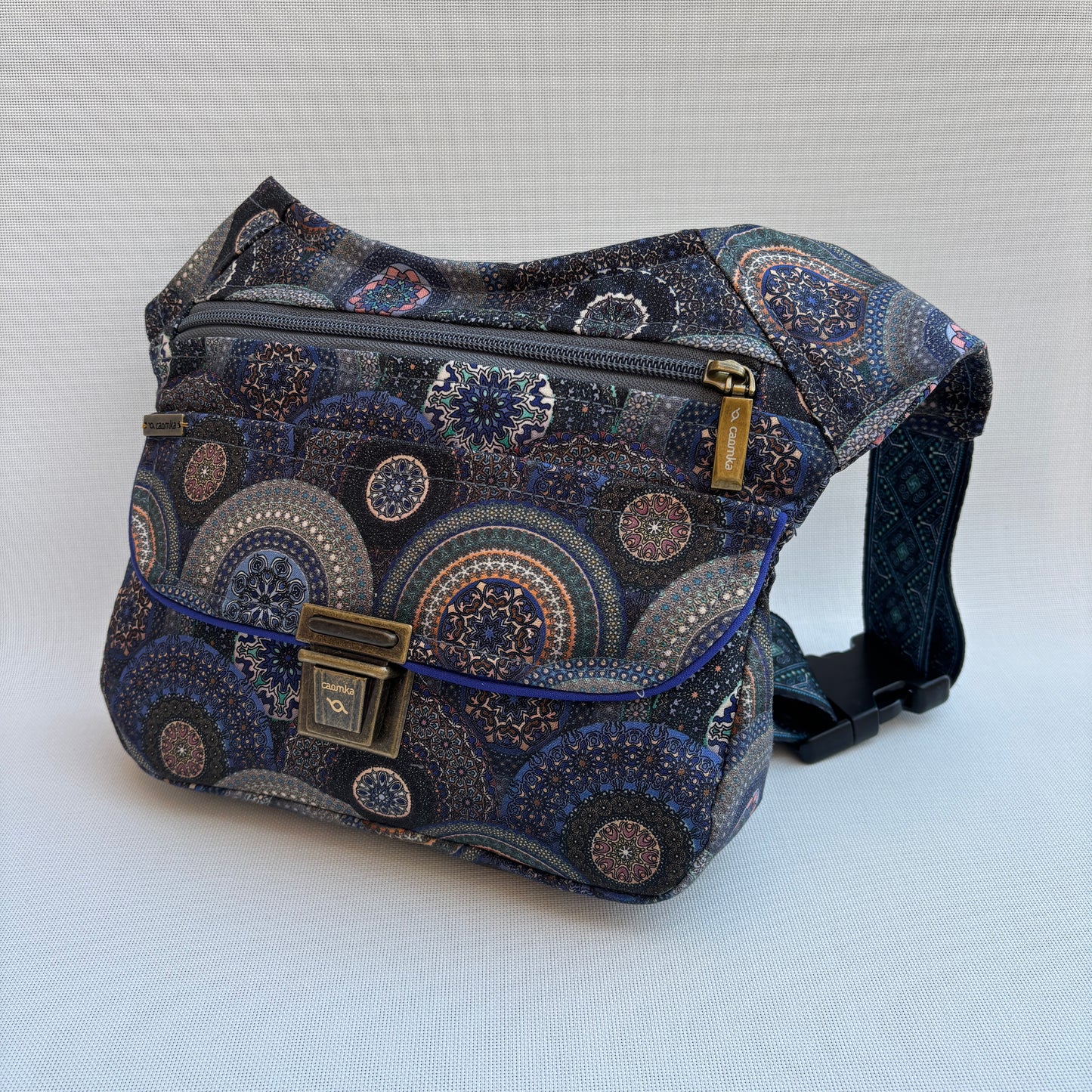 Riñonera "Special Mandalas Top" + Bolsillo trasero · Pieza Única Núm. 16827