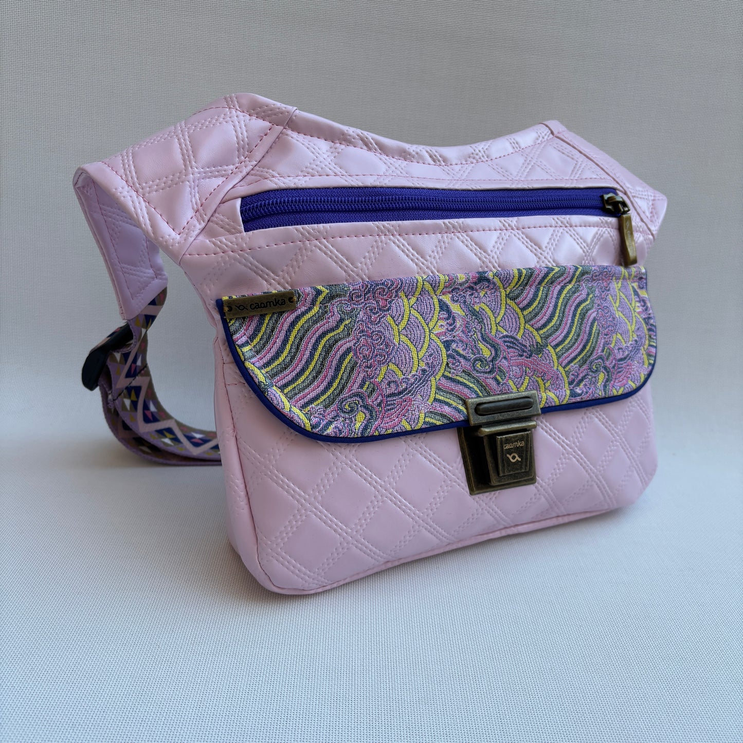 Riñonera "Special Pink Etnical Top" · Polipiel · Pieza Única Núm. 16834