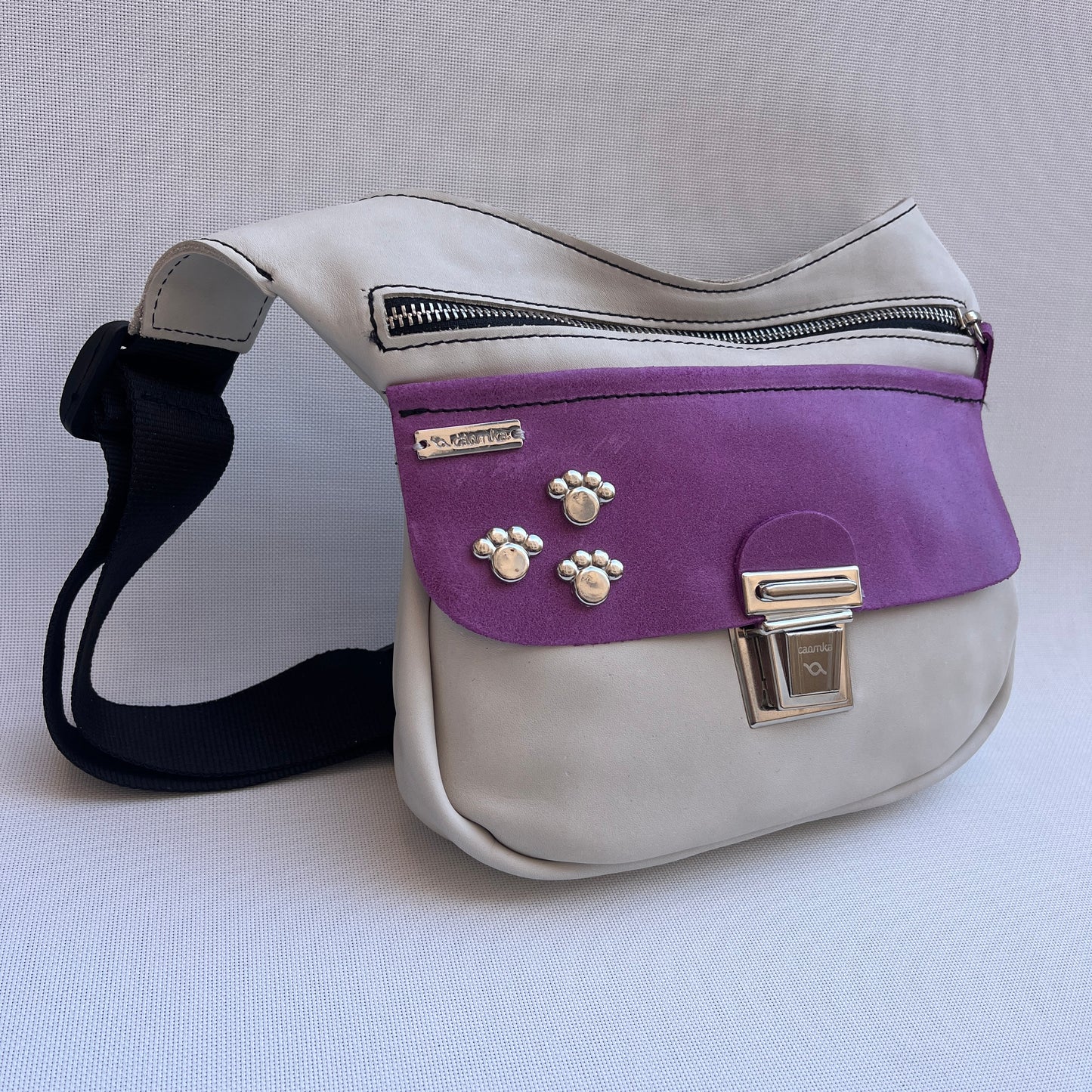 Premium Beige & Dog · Piel - Cuero · Pieza Única Núm. 15026