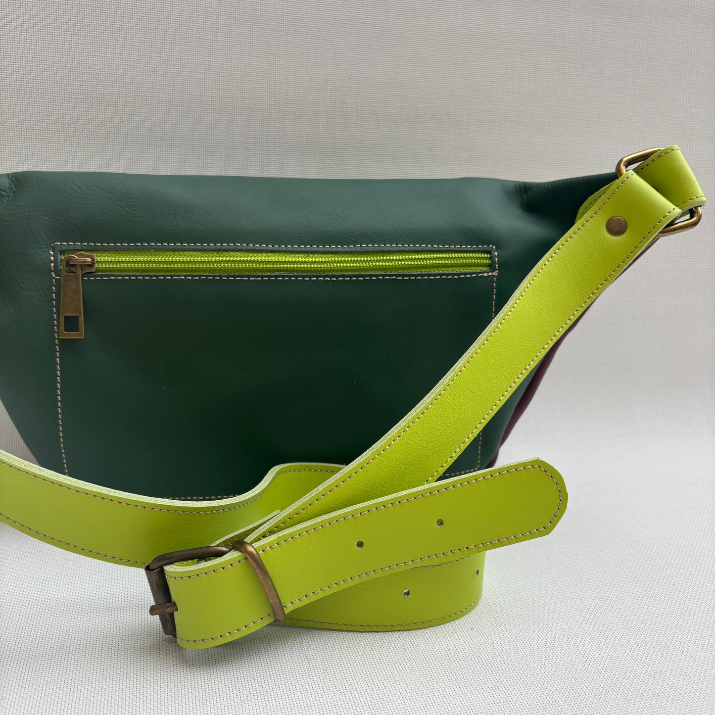 Riñonera "Retro Chic Watermelon Fantasy" · Piel · Pieza Exclusiva Núm. 17681