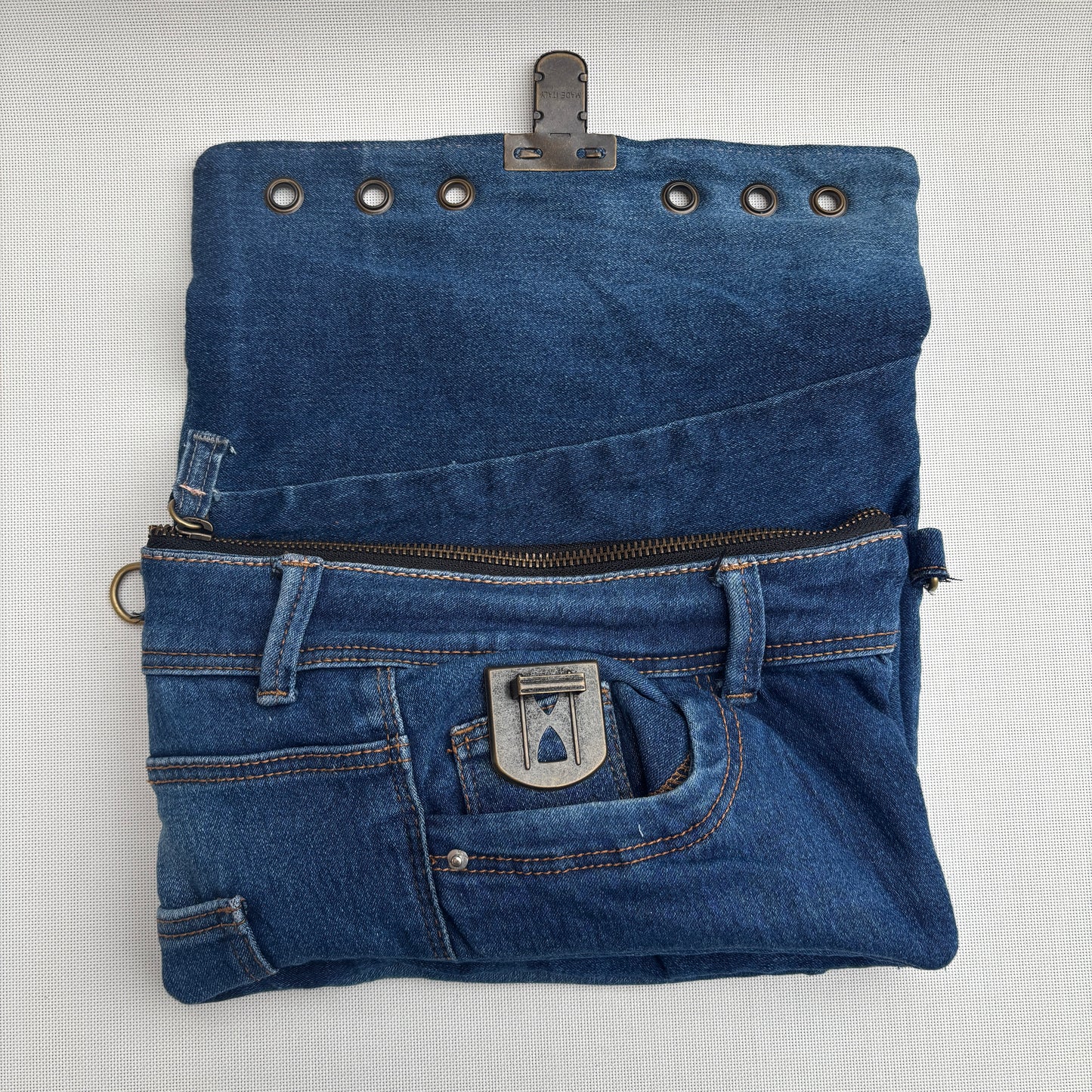 Bolso, bandolera vaquero ♻️ Jeans Recycled ♻️ · Pieza Única Núm. 17564