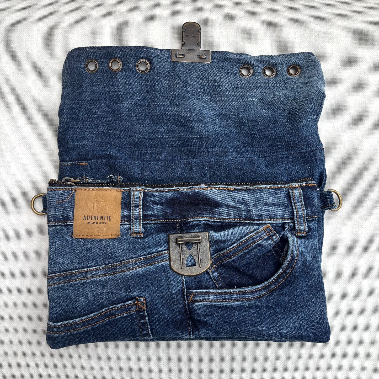 Bolso, bandolera vaquero ♻️ Jeans Recycled ♻️ · Pieza Única Núm. 17563
