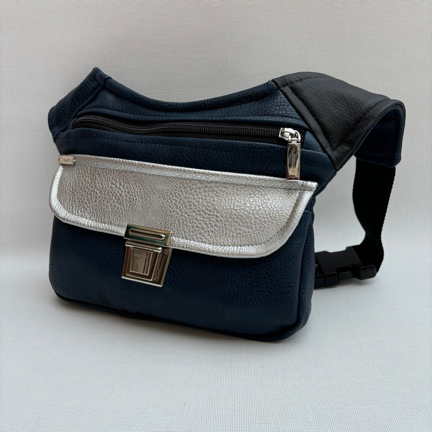 Special Elegant Blue + Bolsillo trasero · Polipiel · Pieza Única Núm. 16196