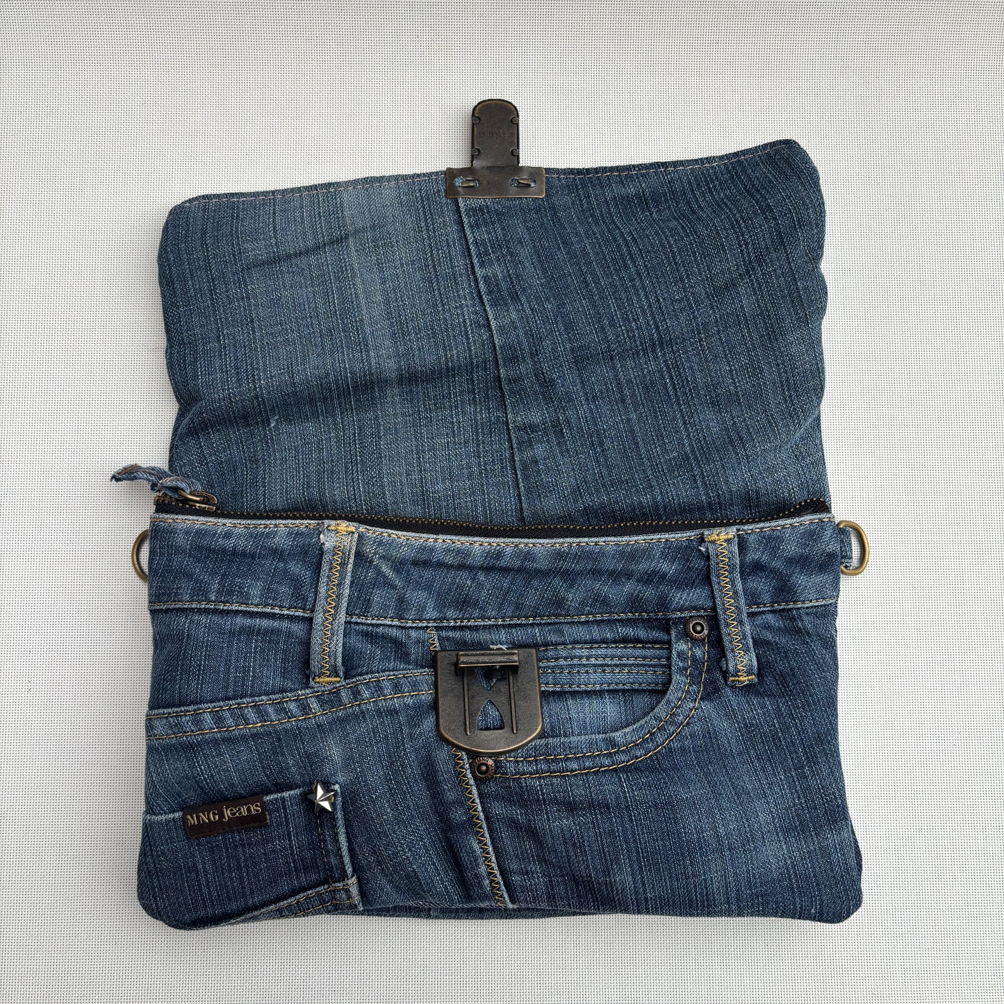 Bolso, bandolera vaquero ♻️ Jeans Recycled ♻️ · Pieza Única Núm. 17562