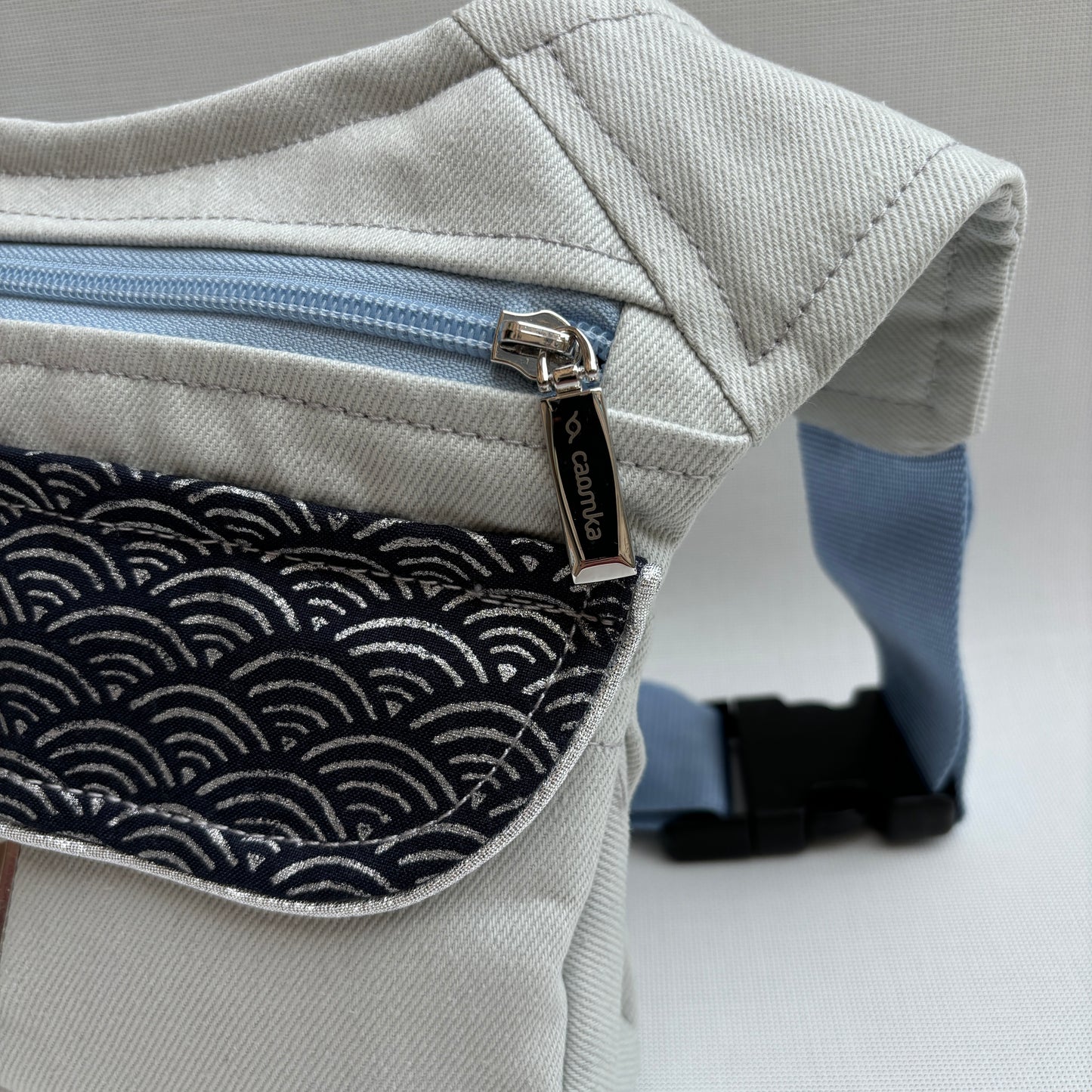 Special Jeans & Japanese Waves + Bolsillo trasero · Pieza Única Núm. 15968