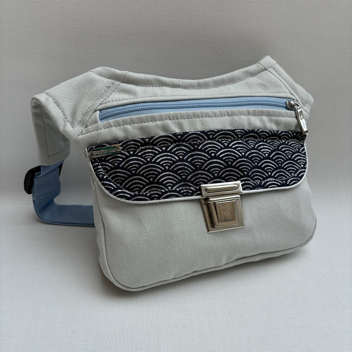Special Jeans & Japanese Waves + Bolsillo trasero · Pieza Única Núm. 15968