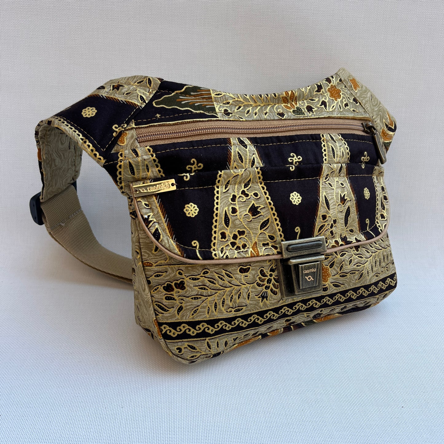 Special Bali & Old Gold · Pieza Única Núm. 15066