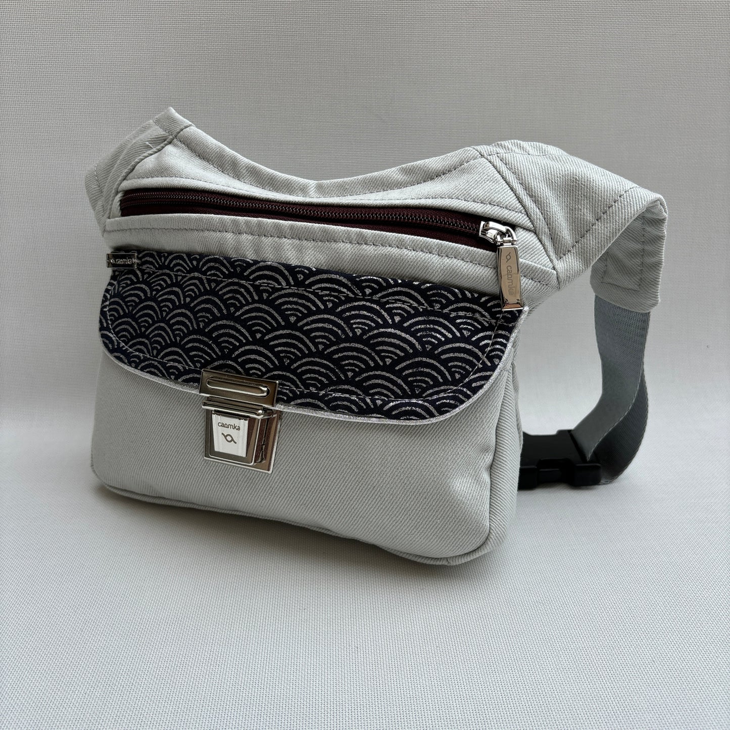 Special Jeans & Japanese Waves · Pieza Única Núm. 15970