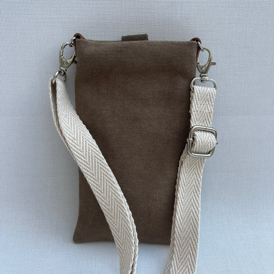 Porta Móvil · Diseño Natura · Tejido natural Cáñamo · Verde Kaki - Tierra