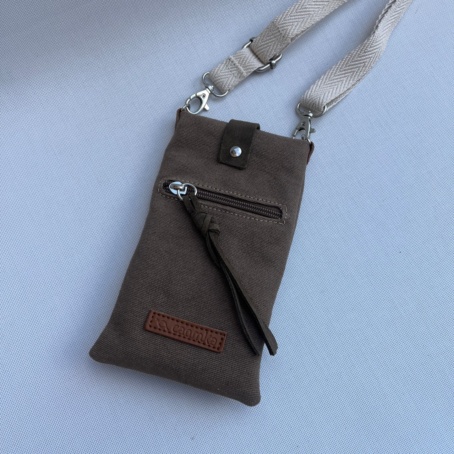 (-50%) Porta Móvil · Diseño Natura · Tejido natural Cáñamo · Verde Kaki - Tierra