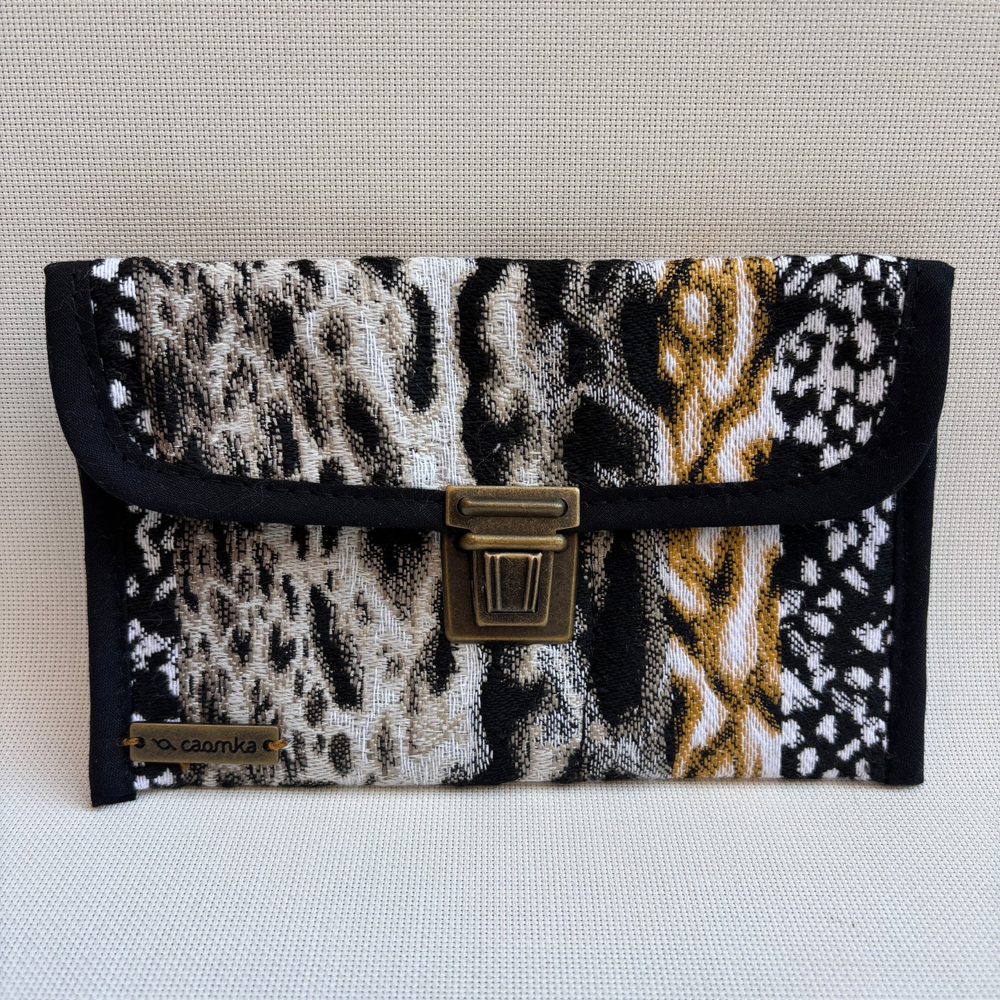 Monedero Plano CAOMKA · Pieza Única Núm. 18275