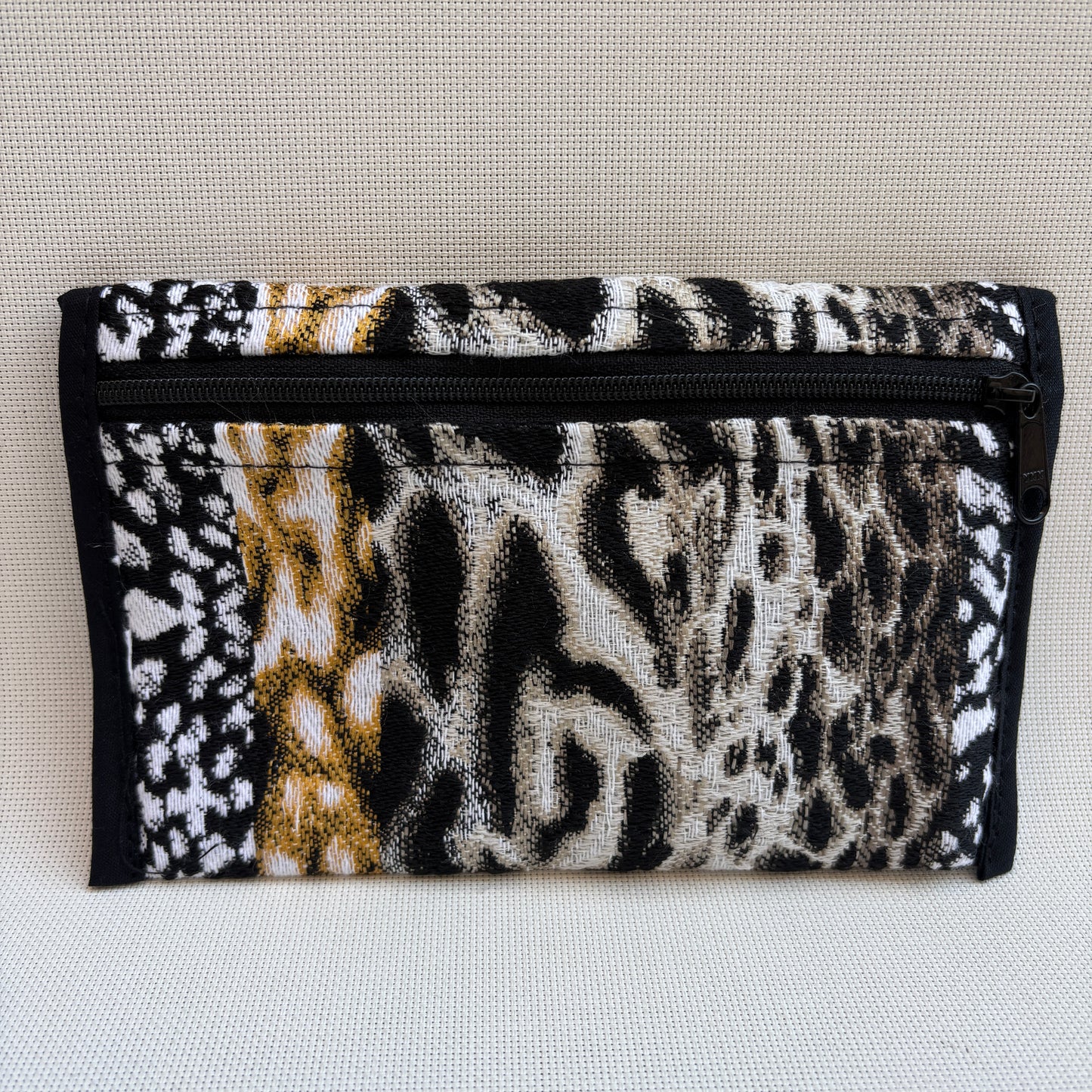 Monedero Plano CAOMKA · Pieza Única Núm. 18275