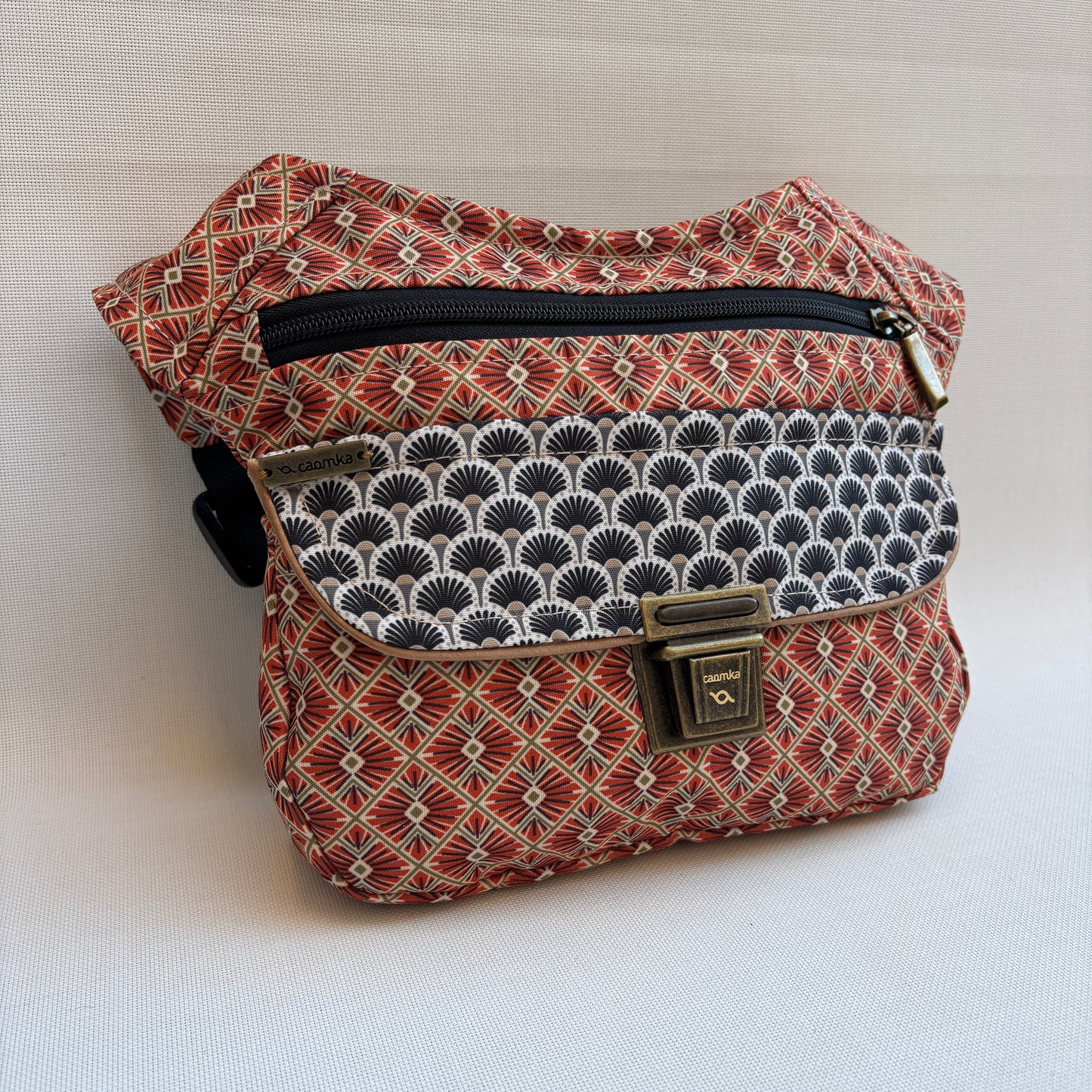 Riñonera "Special Japanese Waves" + Bolsillo trasero · Impermeable · Pieza Única Núm. 18267