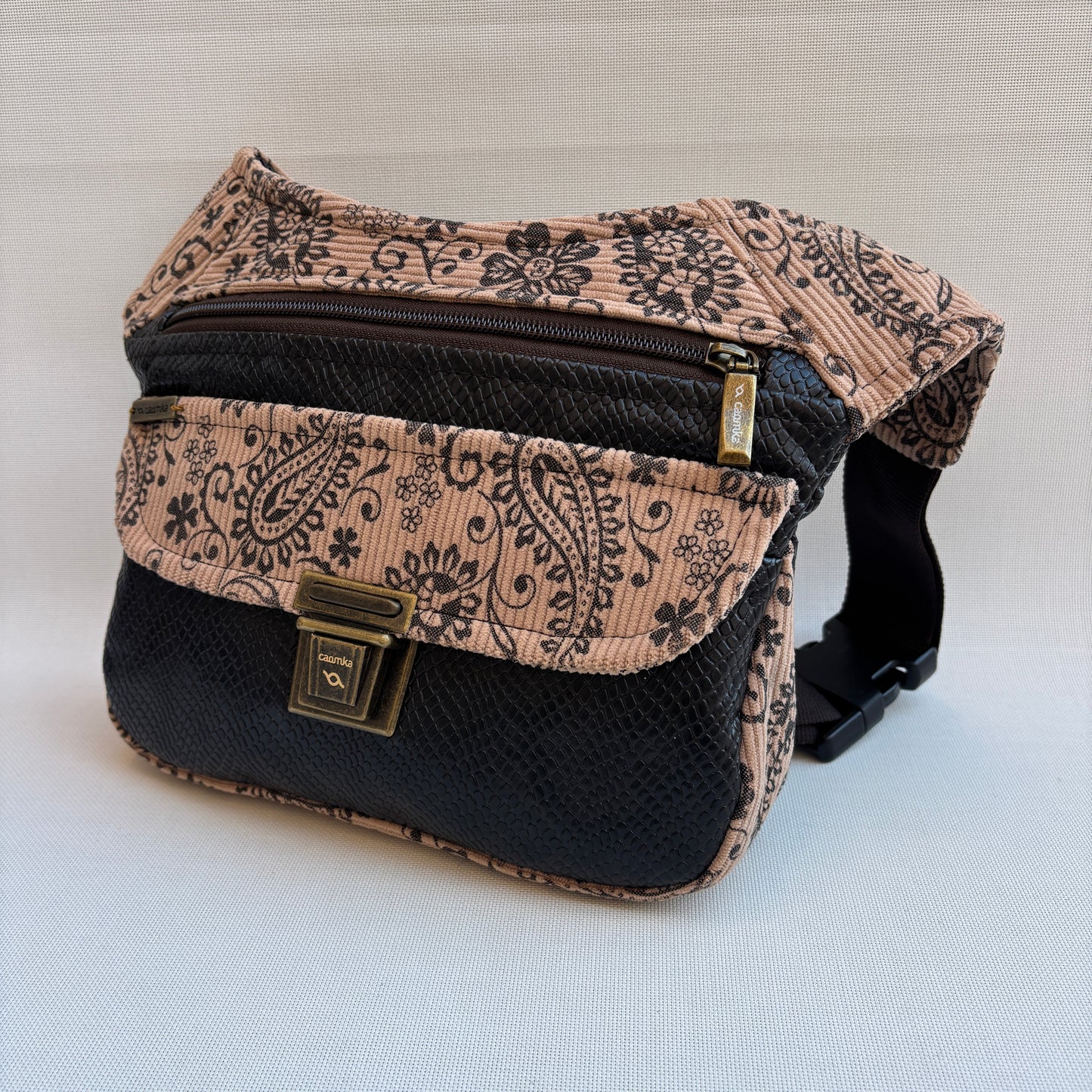 Riñonera "Elegant Luxury Night" · Pieza Única Núm. 18264