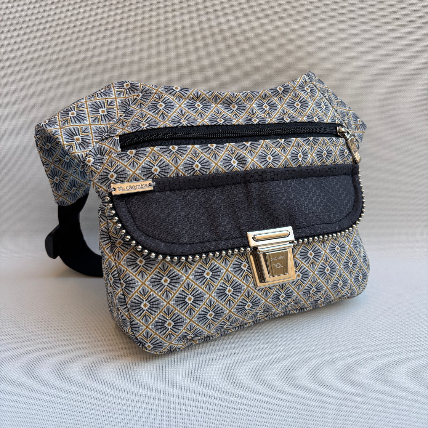 Riñonera "Special Japanese Waves" + Bolsillo trasero · Impermeable · Pieza Única Núm. 18321