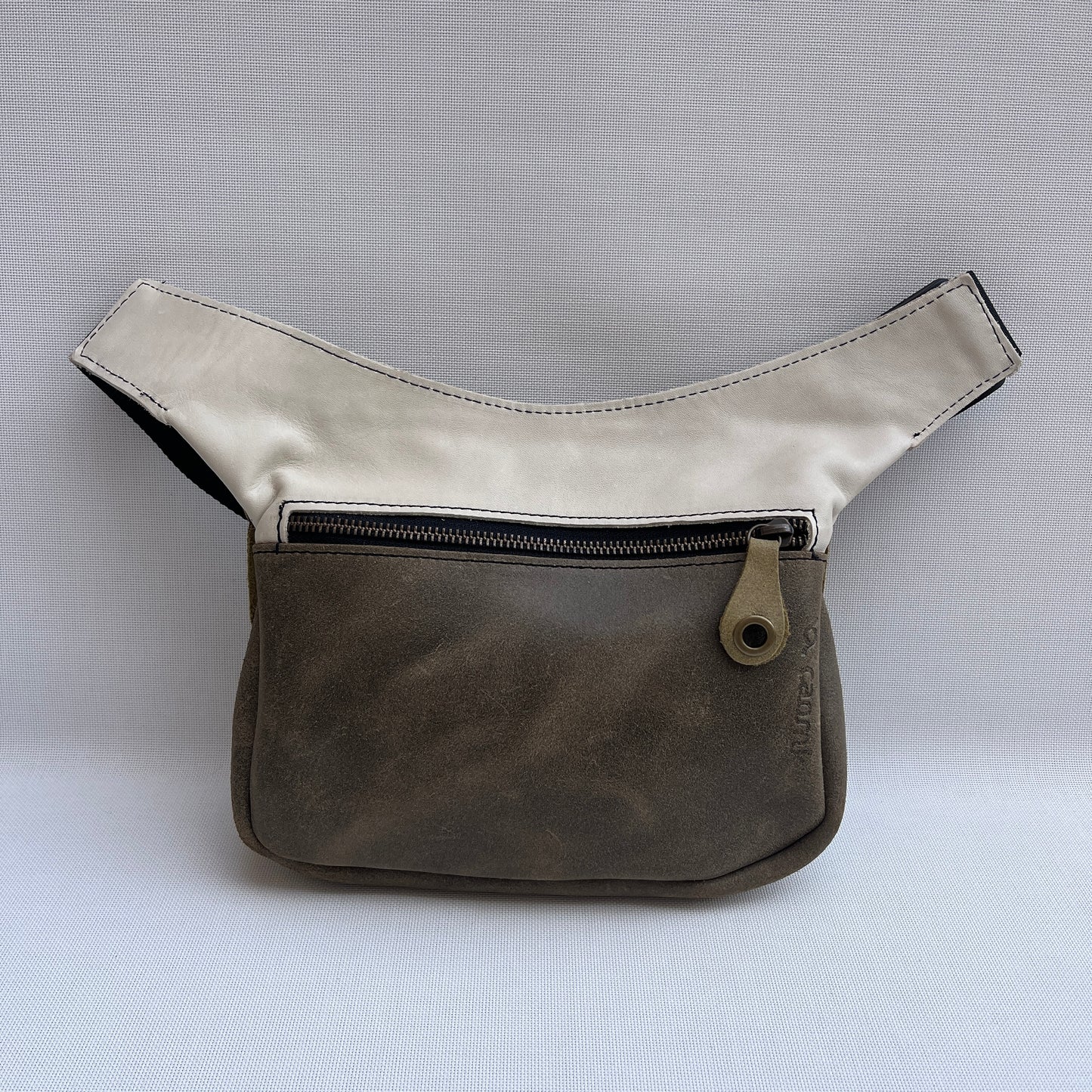 New Fantasy Forest · Piel - Cuero · Pieza Exclusiva Núm. 15095