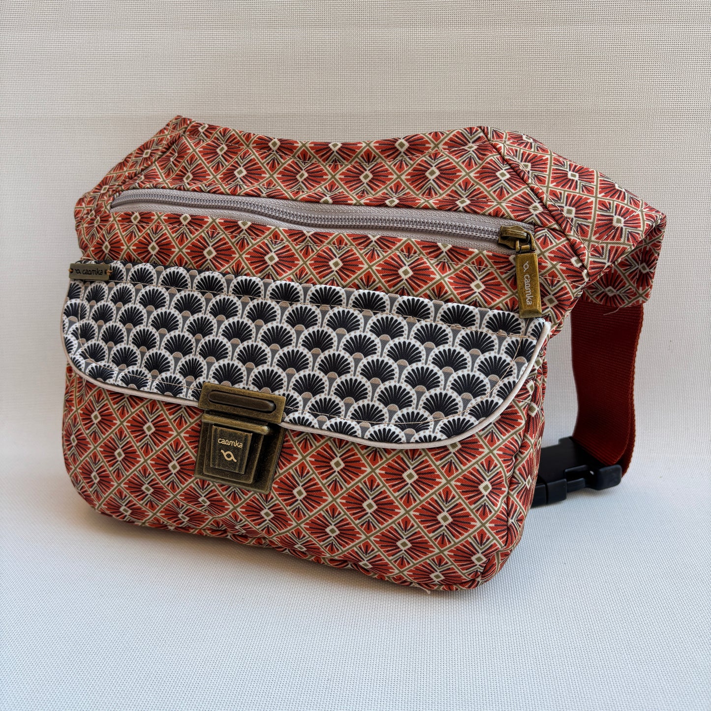 Riñonera "Special Japanese Waves" + Bolsillo trasero · Impermeable · Pieza Única Núm. 18295