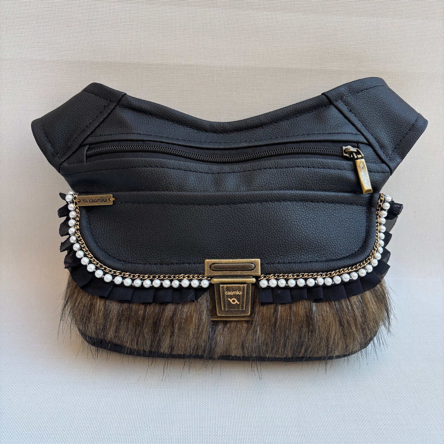 Riñonera "Súper Elegant Luxury Soft Feline Top" · Polipiel · Pieza Única Núm. 18277