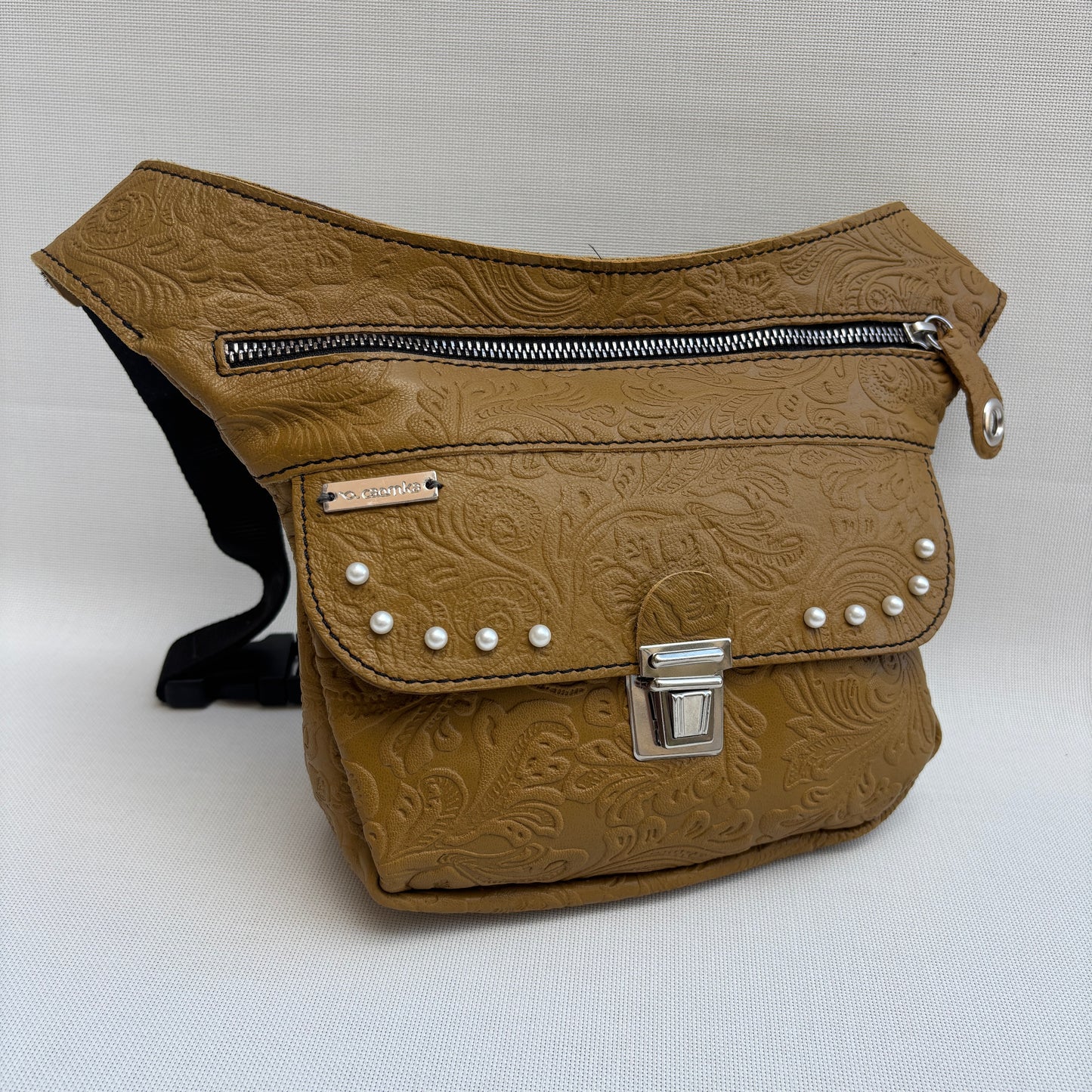 Riñonera Mini "Premium Camel Pearls" · Piel · Pieza Única Núm. 17961