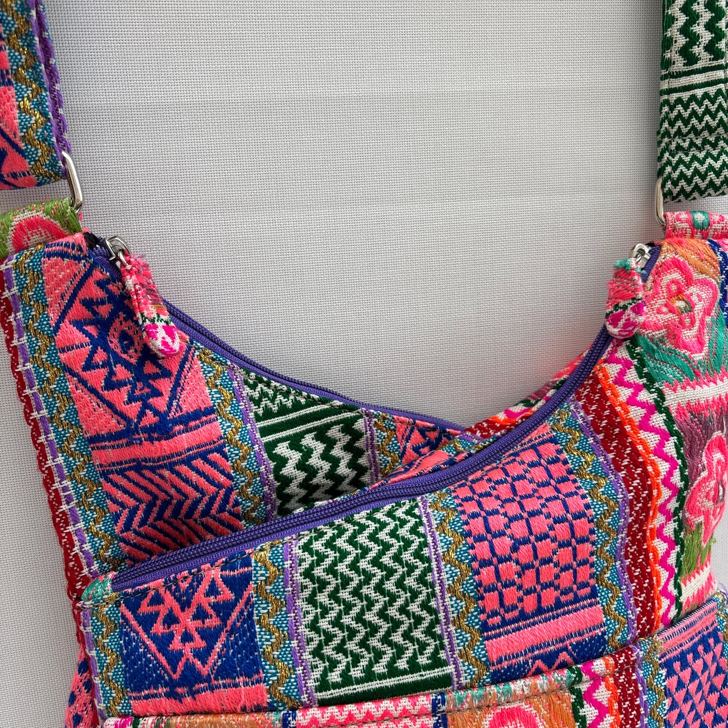 Bolso Bandolera Súper Caomka "Electric Boho Vibes" · Pieza Única Núm. 19042