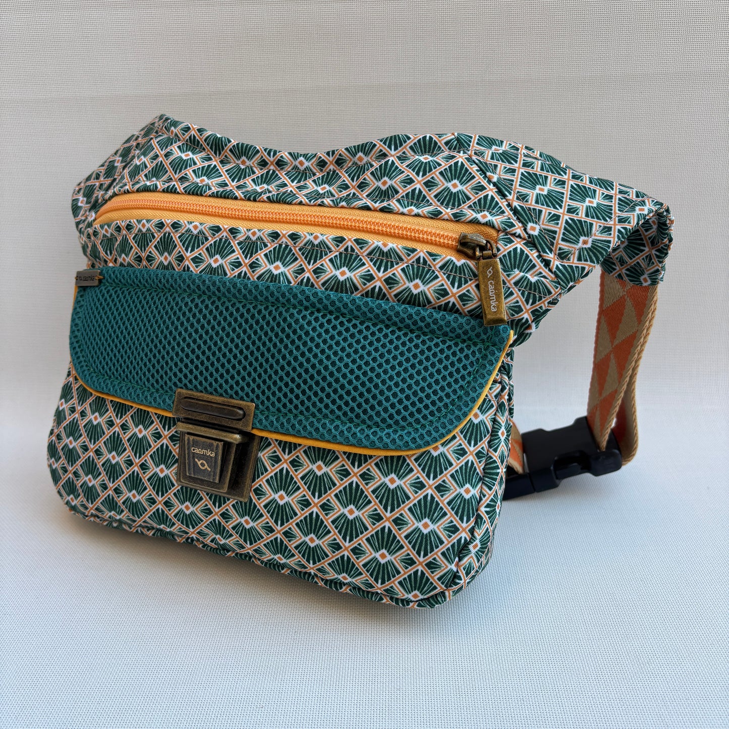 Riñonera "Special Japanese Waves Top" · Impermeable · Pieza Única Núm. 18294