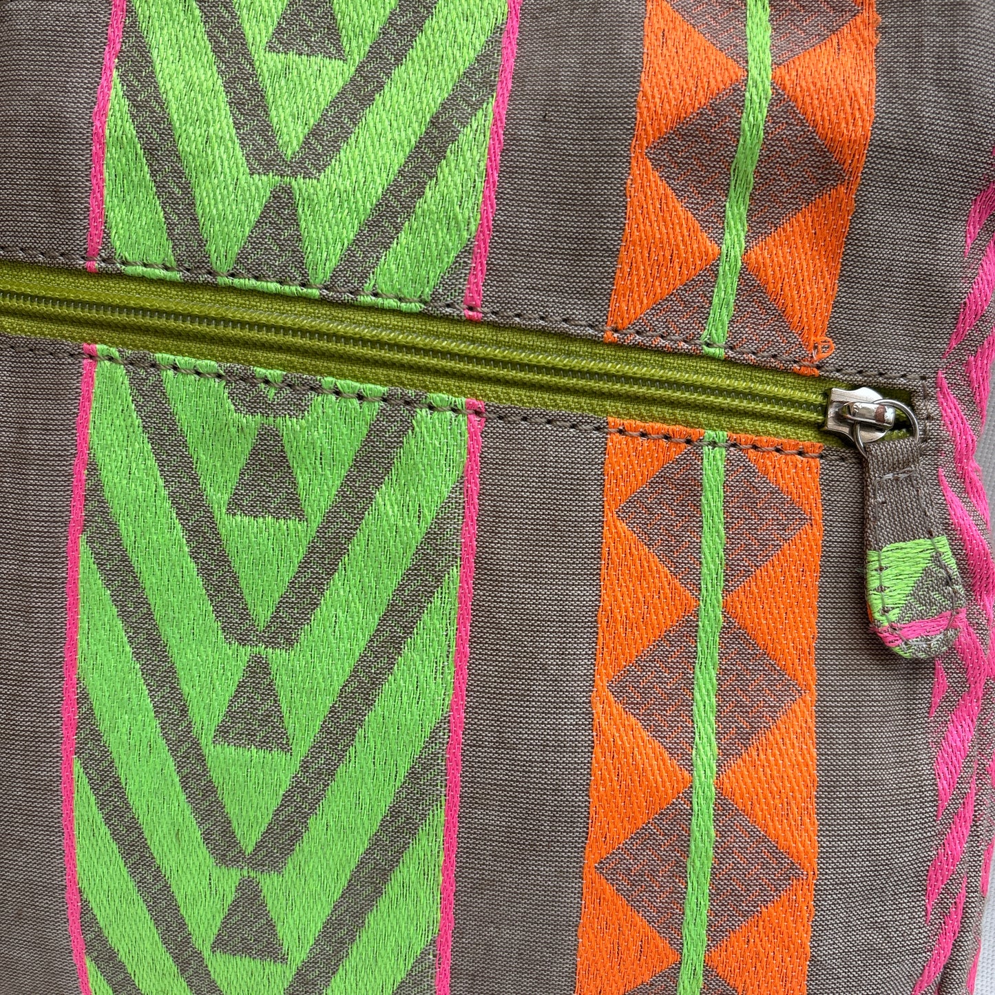 Bolso Bandolera Súper Caomka "Neon Safari" · Pieza Única Núm. 19050