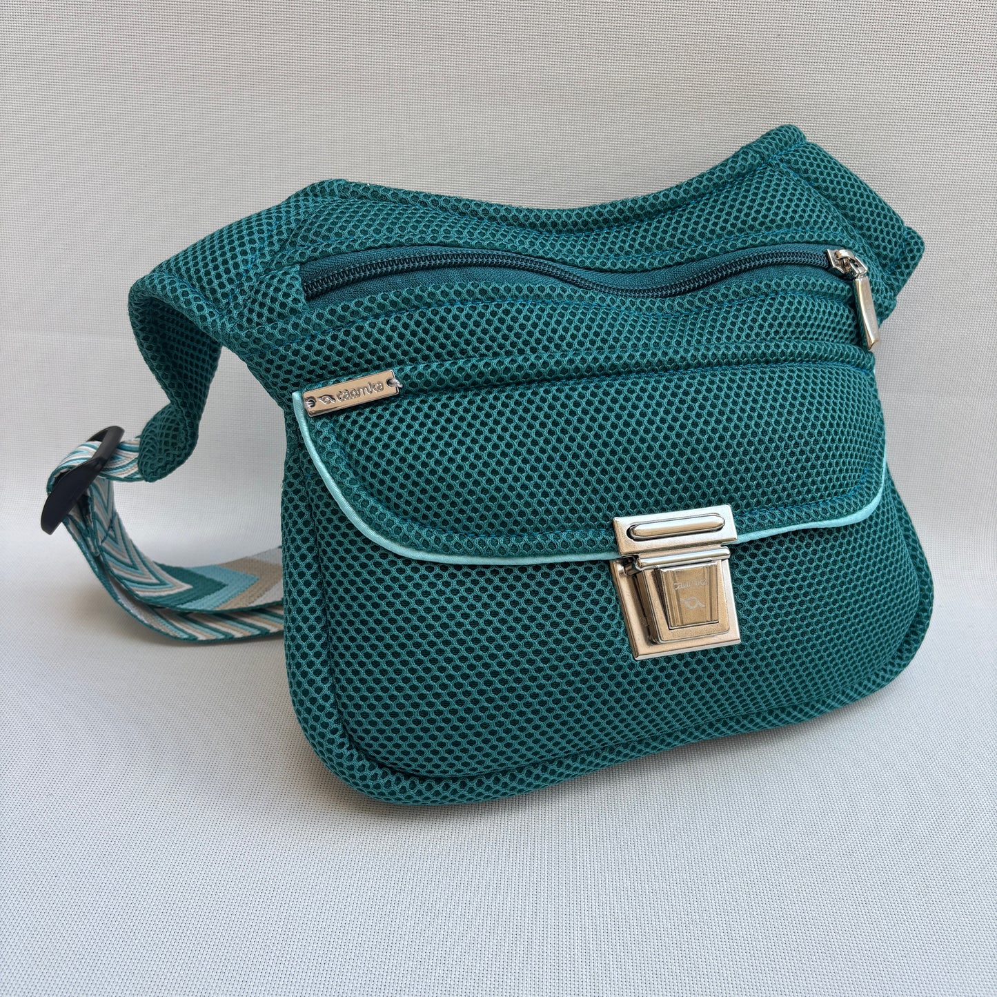 Riñonera "Special Soft 3D" + Bolsillo trasero · Pieza Única Núm. 17610