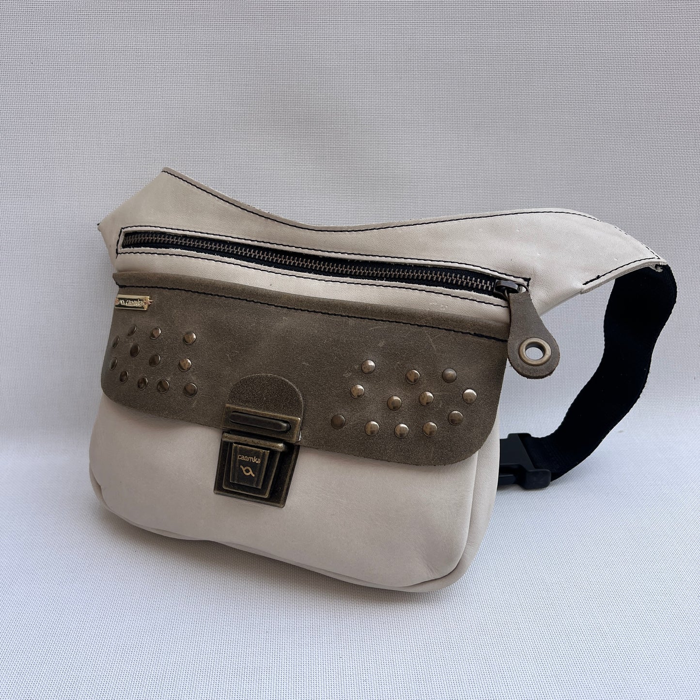 Premium Spring Fantasy Vintage · Piel - Cuero · Pieza Exclusiva Núm. 15052