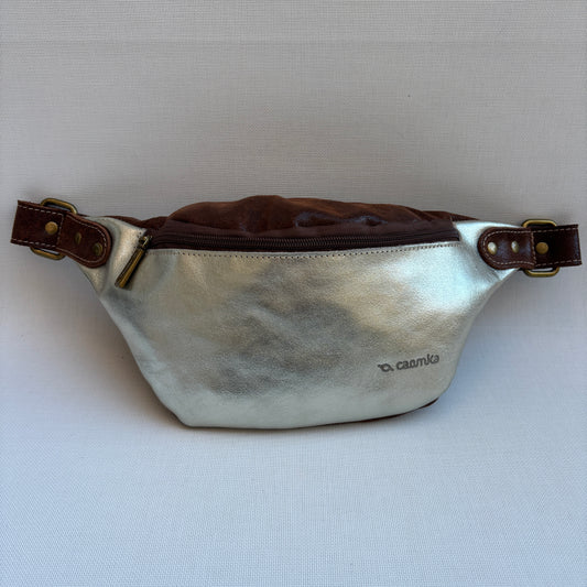 Riñonera "Premium Retro Chic Golden Brown" · Piel / Cuero · Pieza Exclusiva Núm. 18290