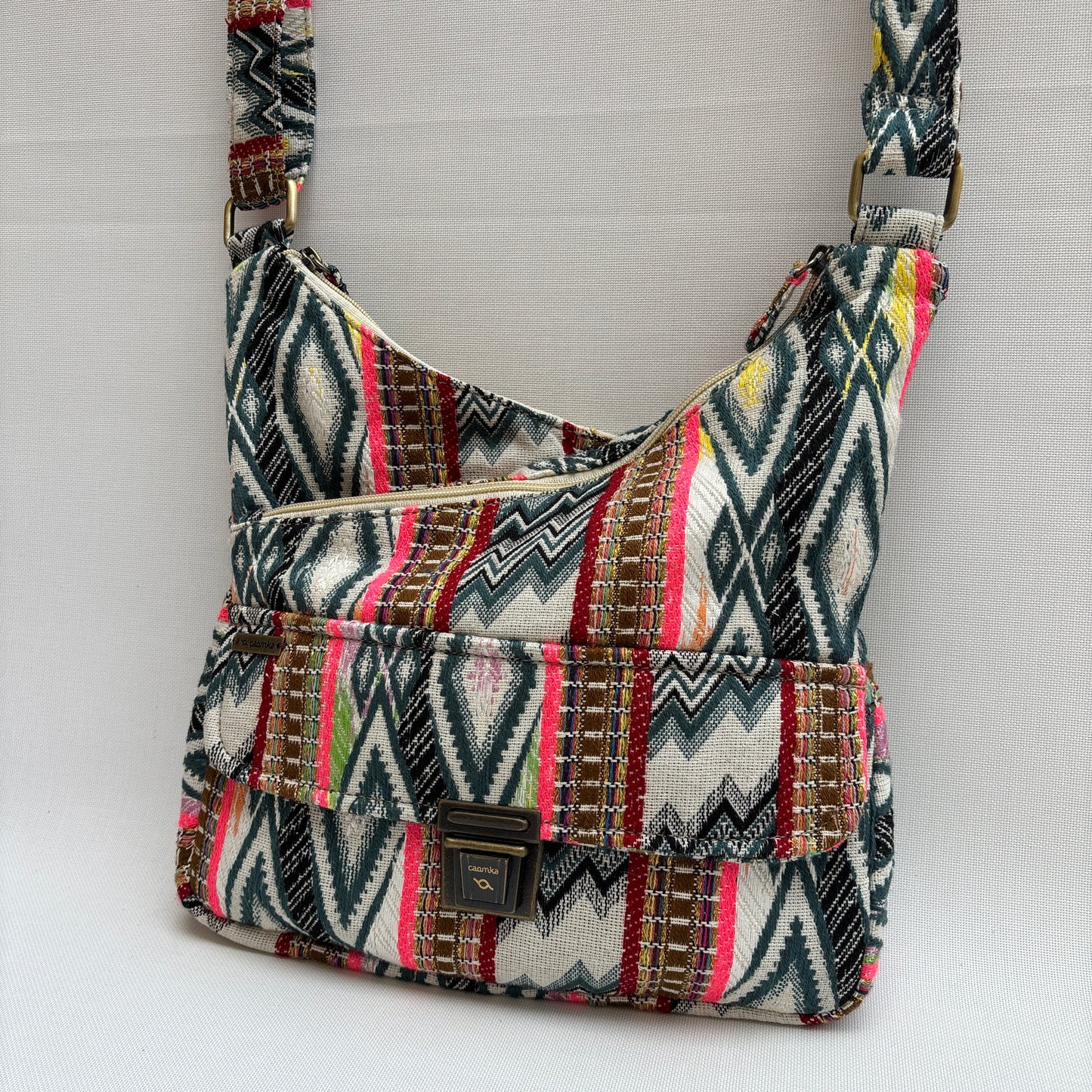 Bolso Bandolera Súper Caomka "Boho Urban Mix" · Pieza Única Núm. 19052